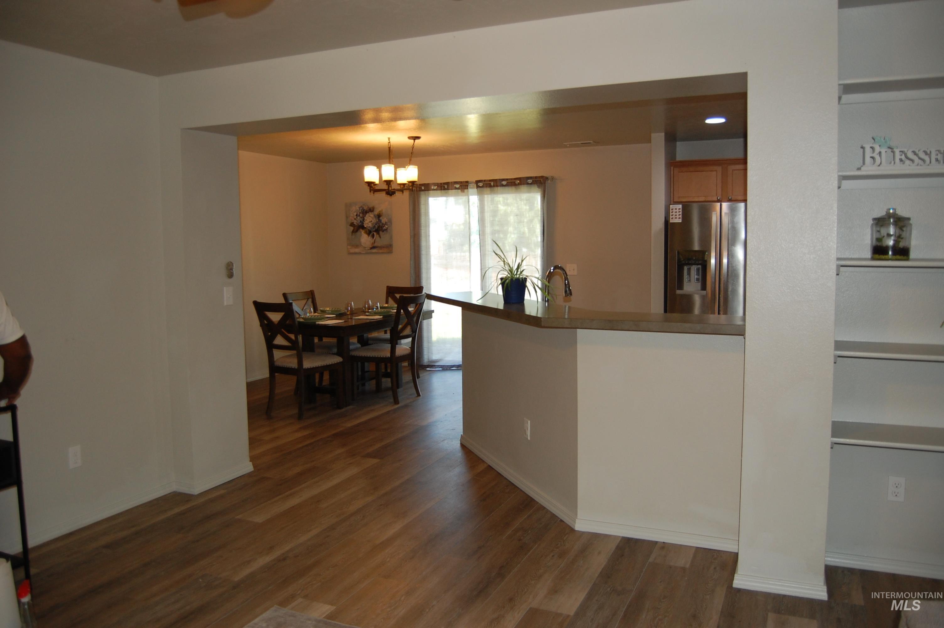 110 SW Gettysburg, Mountain Home, Idaho 83647, 3 Bedrooms, 3 Bathrooms, Residential For Sale, Price $415,000,MLS 98992117