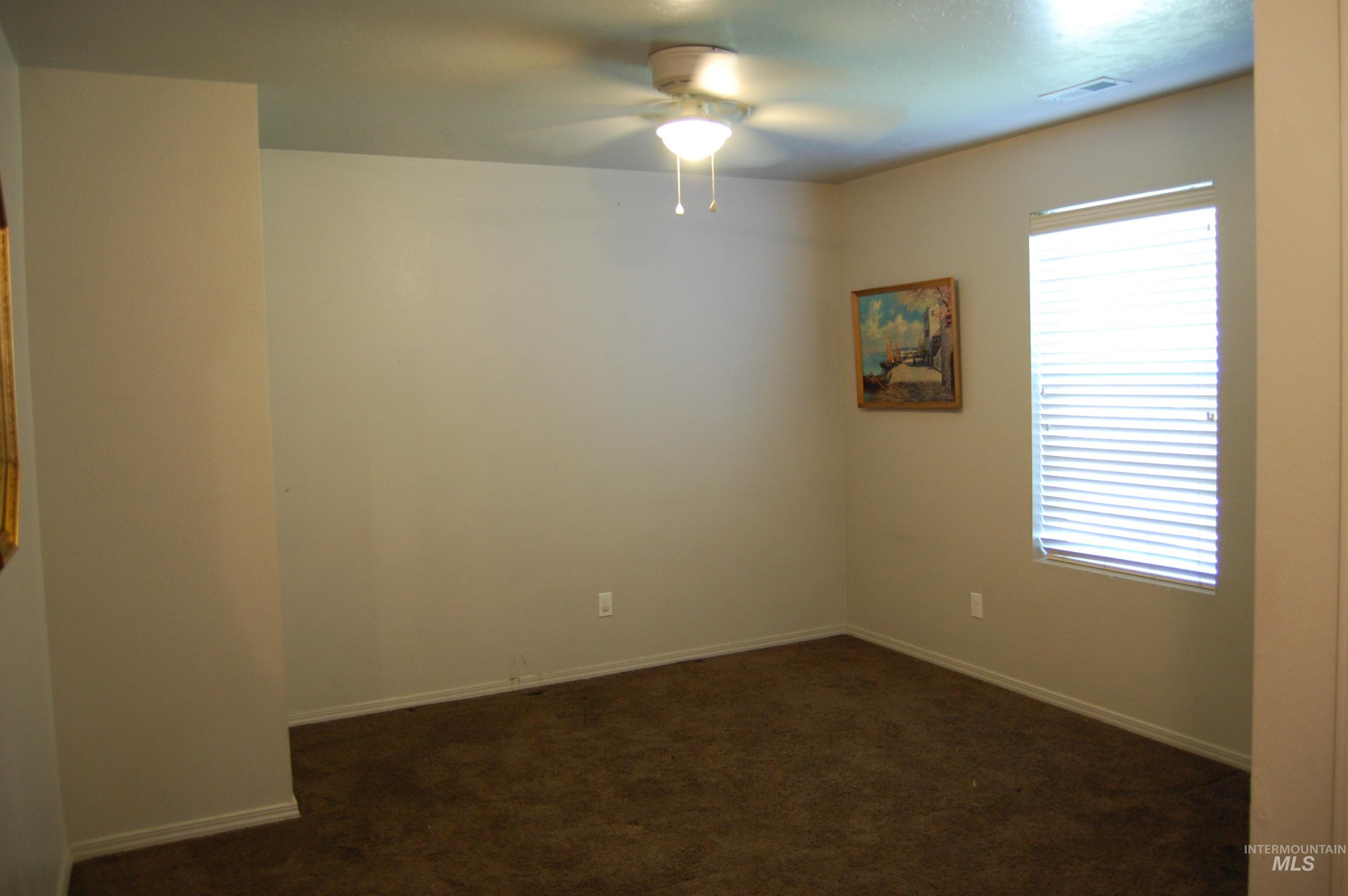 110 SW Gettysburg, Mountain Home, Idaho 83647, 3 Bedrooms, 3 Bathrooms, Residential For Sale, Price $415,000,MLS 98992117