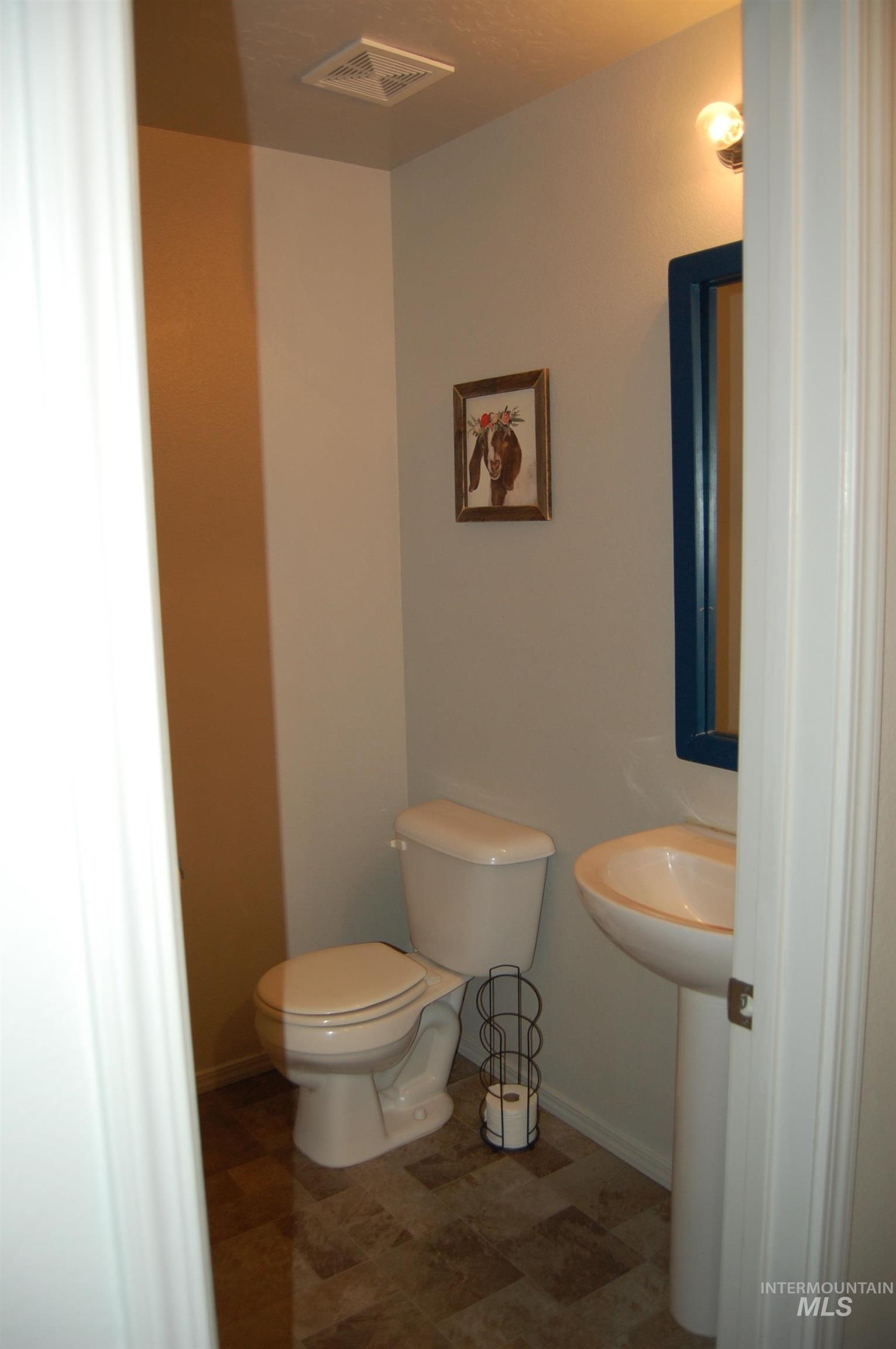 110 SW Gettysburg, Mountain Home, Idaho 83647, 3 Bedrooms, 3 Bathrooms, Residential For Sale, Price $415,000,MLS 98992117