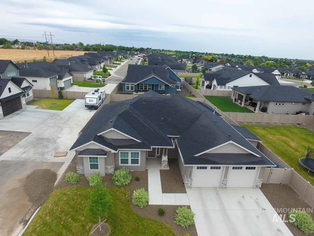 2391 S Kren Ave, Nampa, Idaho 83686, 3 Bedrooms, 2 Bathrooms, Residential For Sale, Price $540,000,MLS 98992119