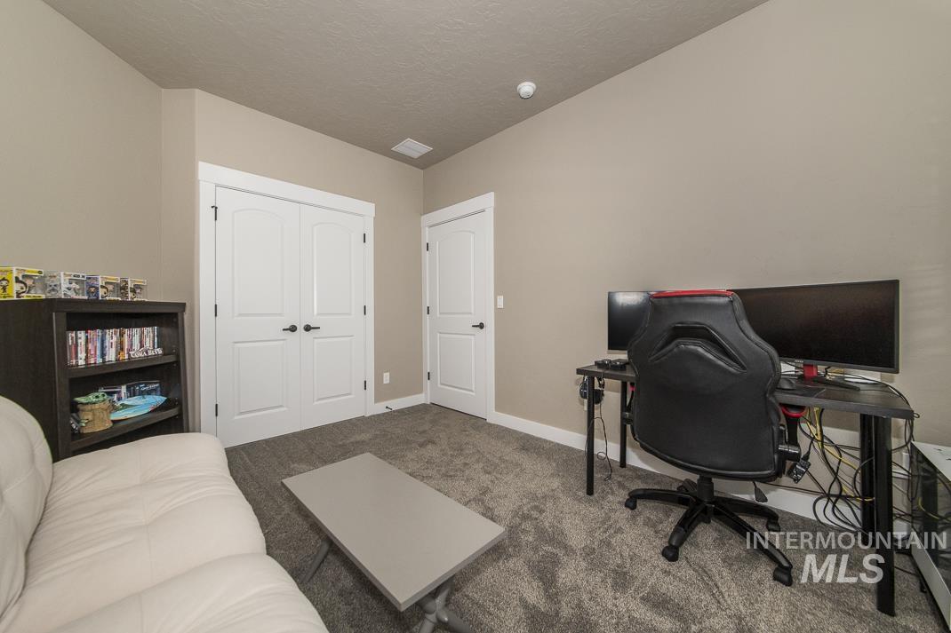 2391 S Kren Ave, Nampa, Idaho 83686, 3 Bedrooms, 2 Bathrooms, Residential For Sale, Price $548,000, 98992119