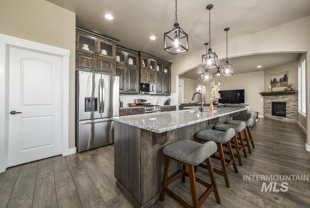 2391 S Kren Ave, Nampa, Idaho 83686, 3 Bedrooms, 2 Bathrooms, Residential For Sale, Price $548,000, 98992119