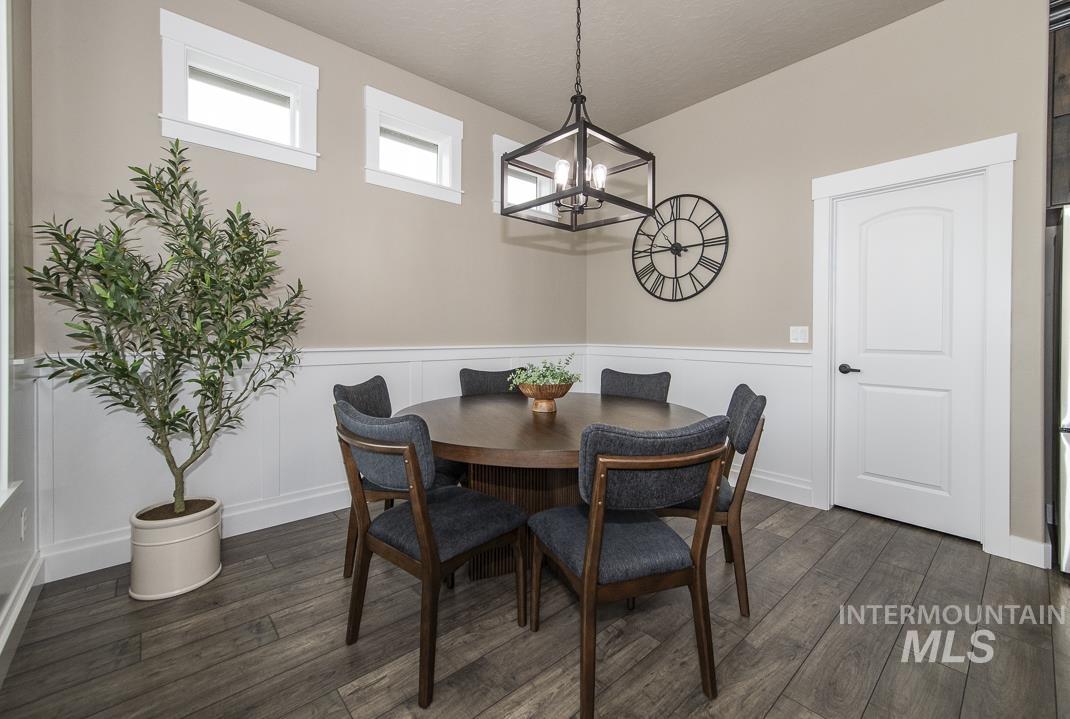 2391 S Kren Ave, Nampa, Idaho 83686, 3 Bedrooms, 2 Bathrooms, Residential For Sale, Price $548,000, 98992119
