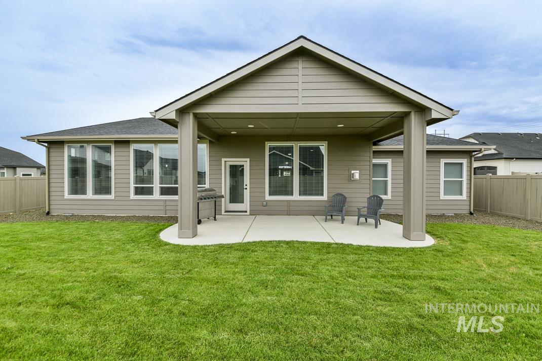 2391 S Kren Ave, Nampa, Idaho 83686, 3 Bedrooms, 2 Bathrooms, Residential For Sale, Price $548,000, 98992119