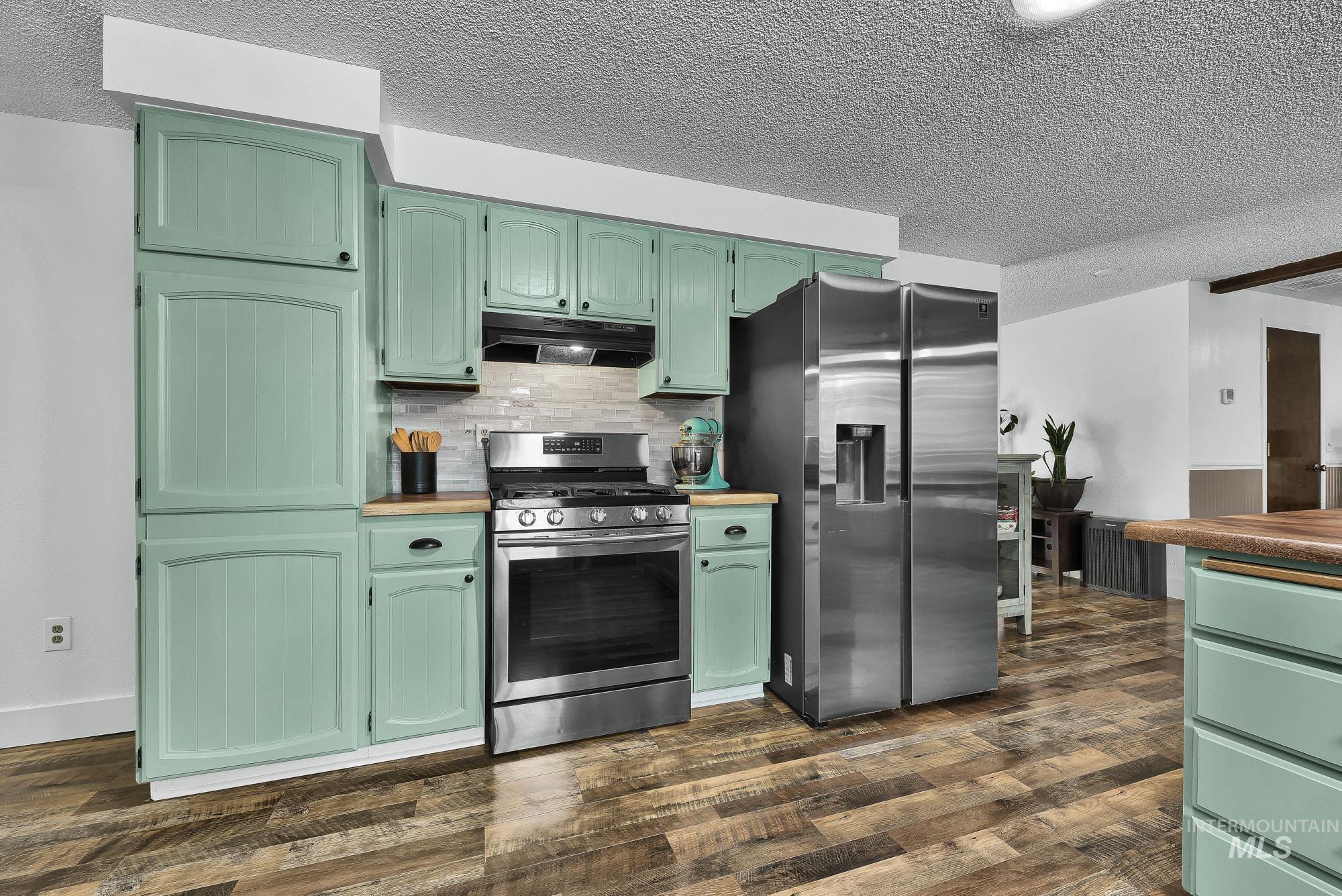 902 Bonnie Brae Dr, Nampa, Idaho 83651, 3 Bedrooms, 2 Bathrooms, Residential For Sale, Price $399,900,MLS 98992121