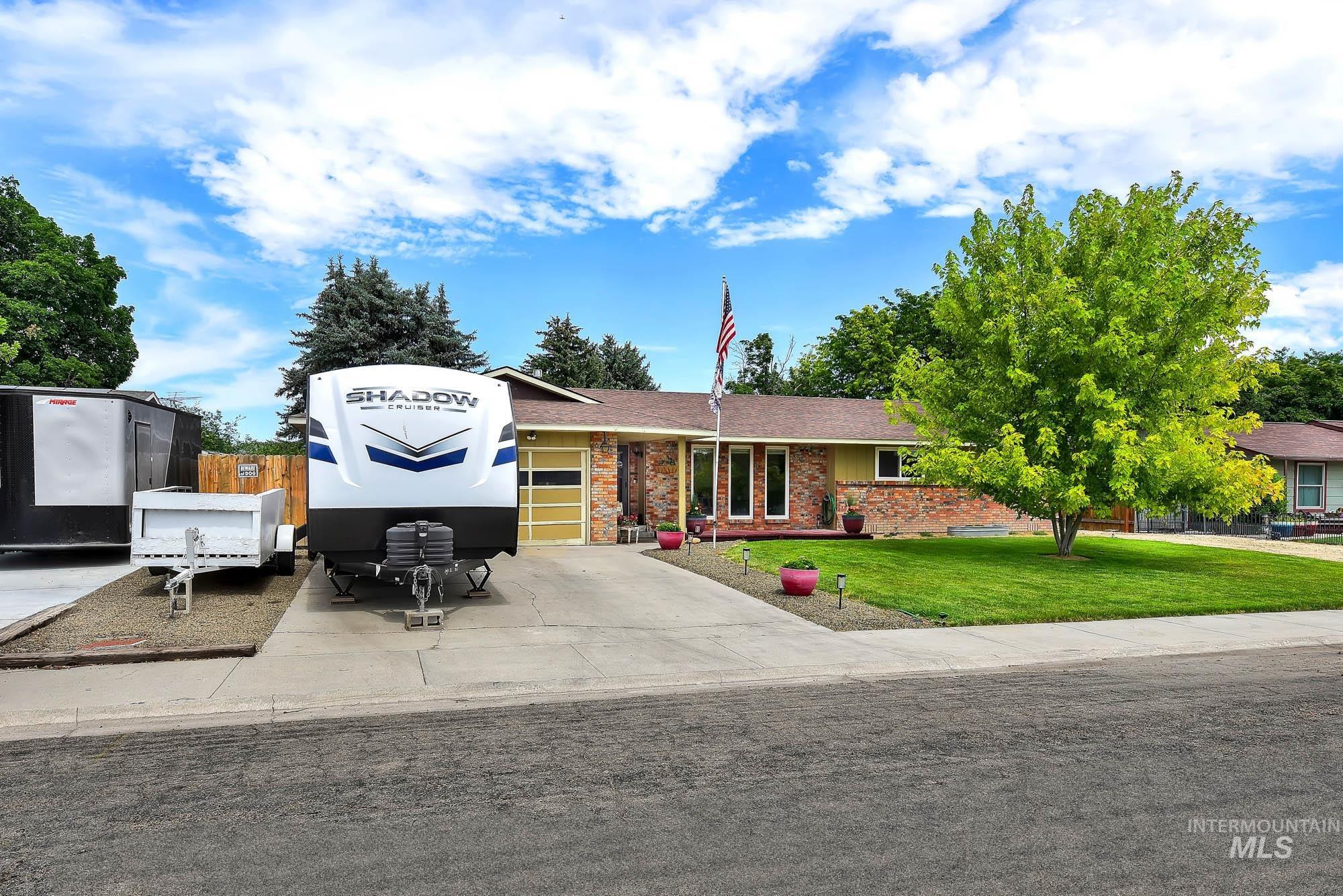 902 Bonnie Brae Dr, Nampa, Idaho 83651, 3 Bedrooms, 2 Bathrooms, Residential For Sale, Price $399,900,MLS 98992121