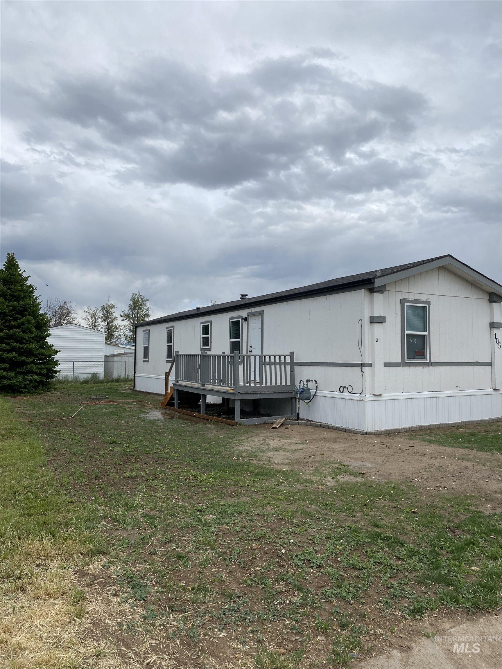 715 E Center street #105, Kimberly, Idaho 83314, 3 Bedrooms, 2 Bathrooms, Residential For Sale, Price $80,000,MLS 98992124