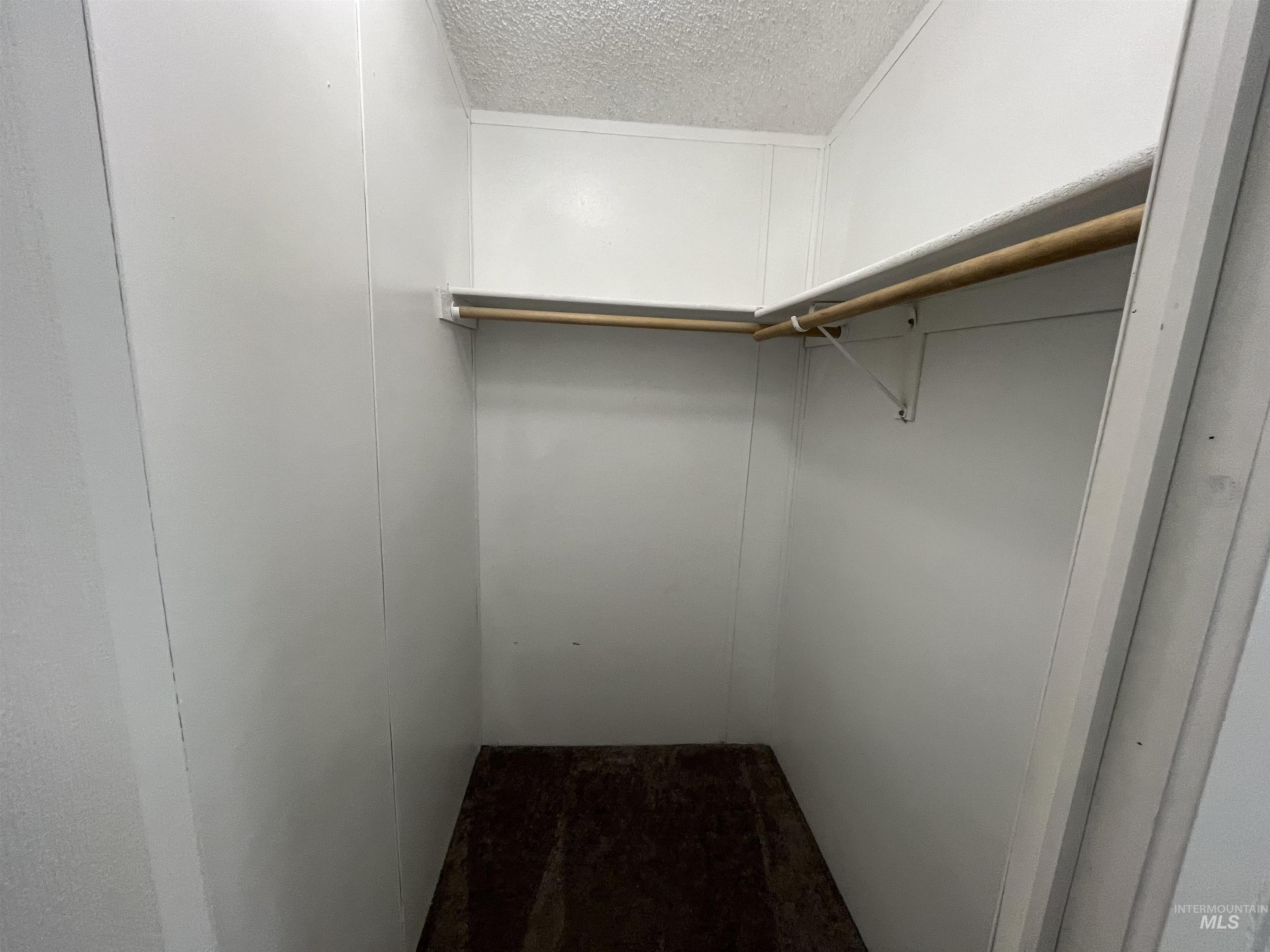 715 E Center street #105, Kimberly, Idaho 83314, 3 Bedrooms, 2 Bathrooms, Residential For Sale, Price $80,000,MLS 98992124