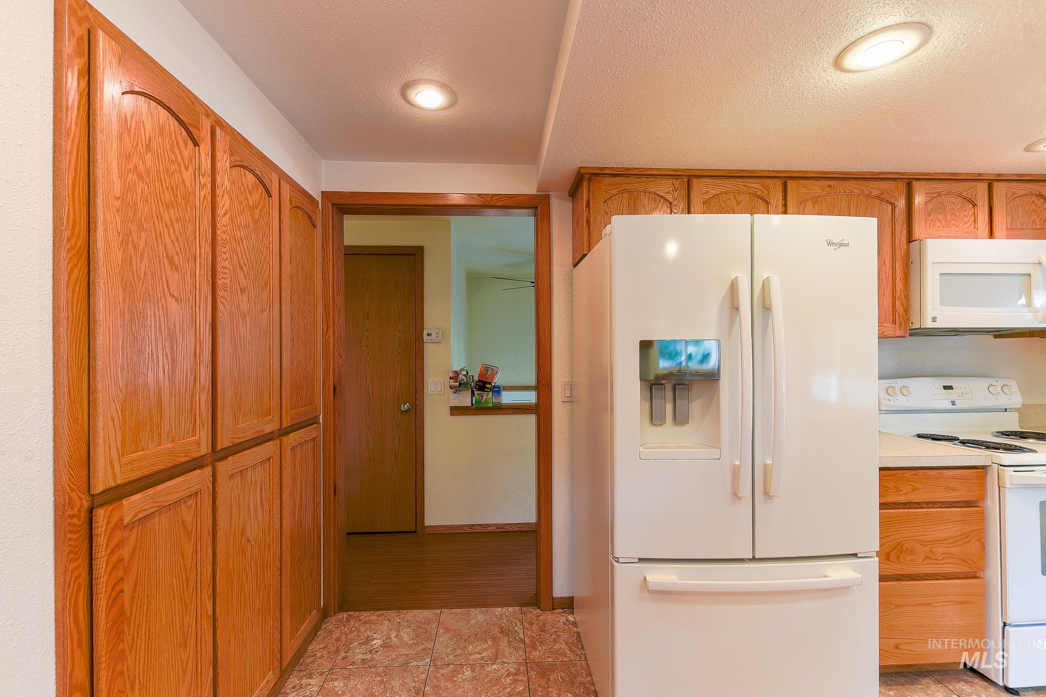 824 Kennedy St, Moscow, Idaho 83843-9538, 5 Bedrooms, 3 Bathrooms, Residential For Sale, Price $339,000,MLS 98992127