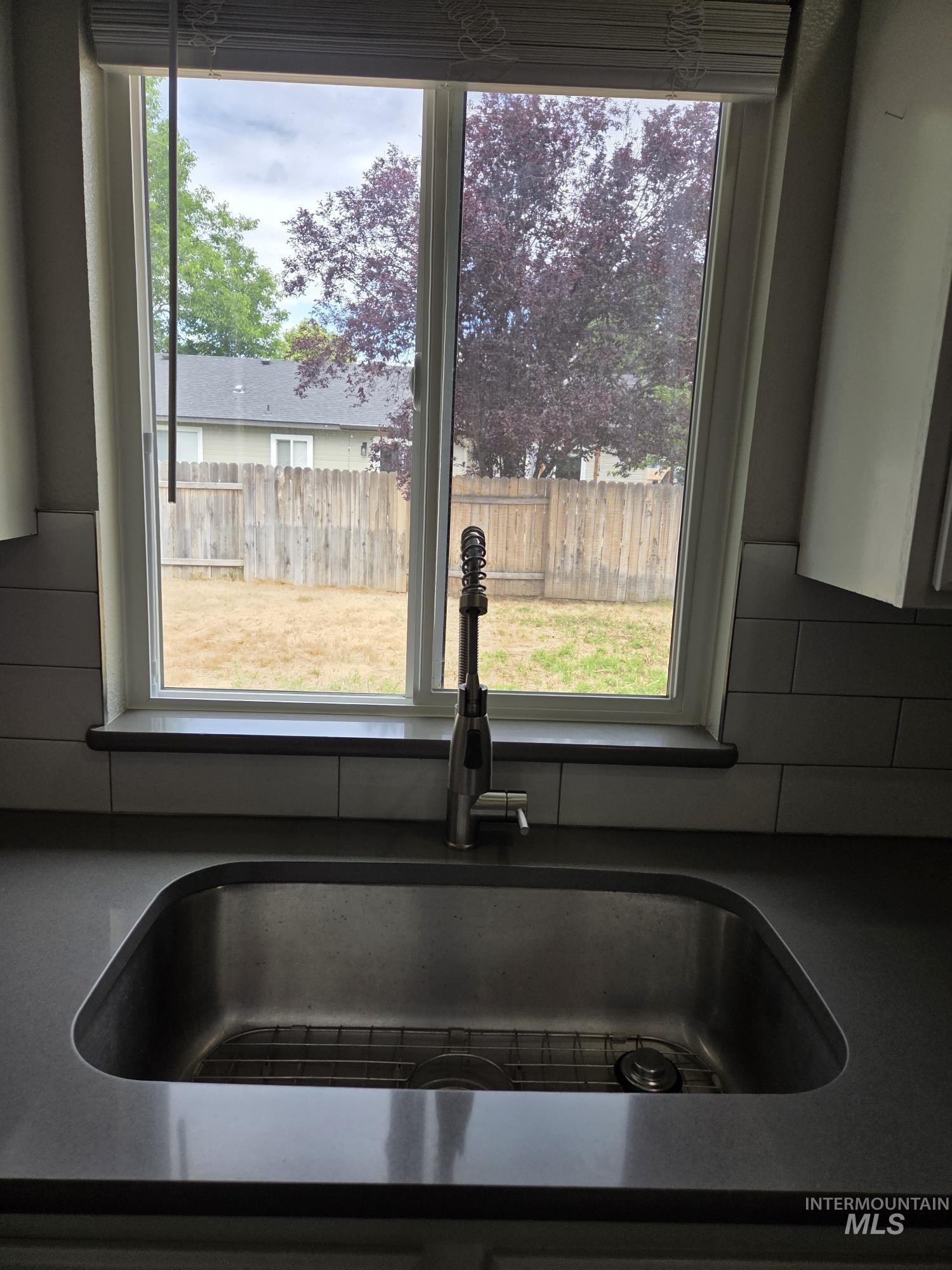 2860 W Sana Clara Dr, Meridian, Idaho 83642, 3 Bedrooms, 2 Bathrooms, Residential For Sale, Price $445,000,MLS 98992129