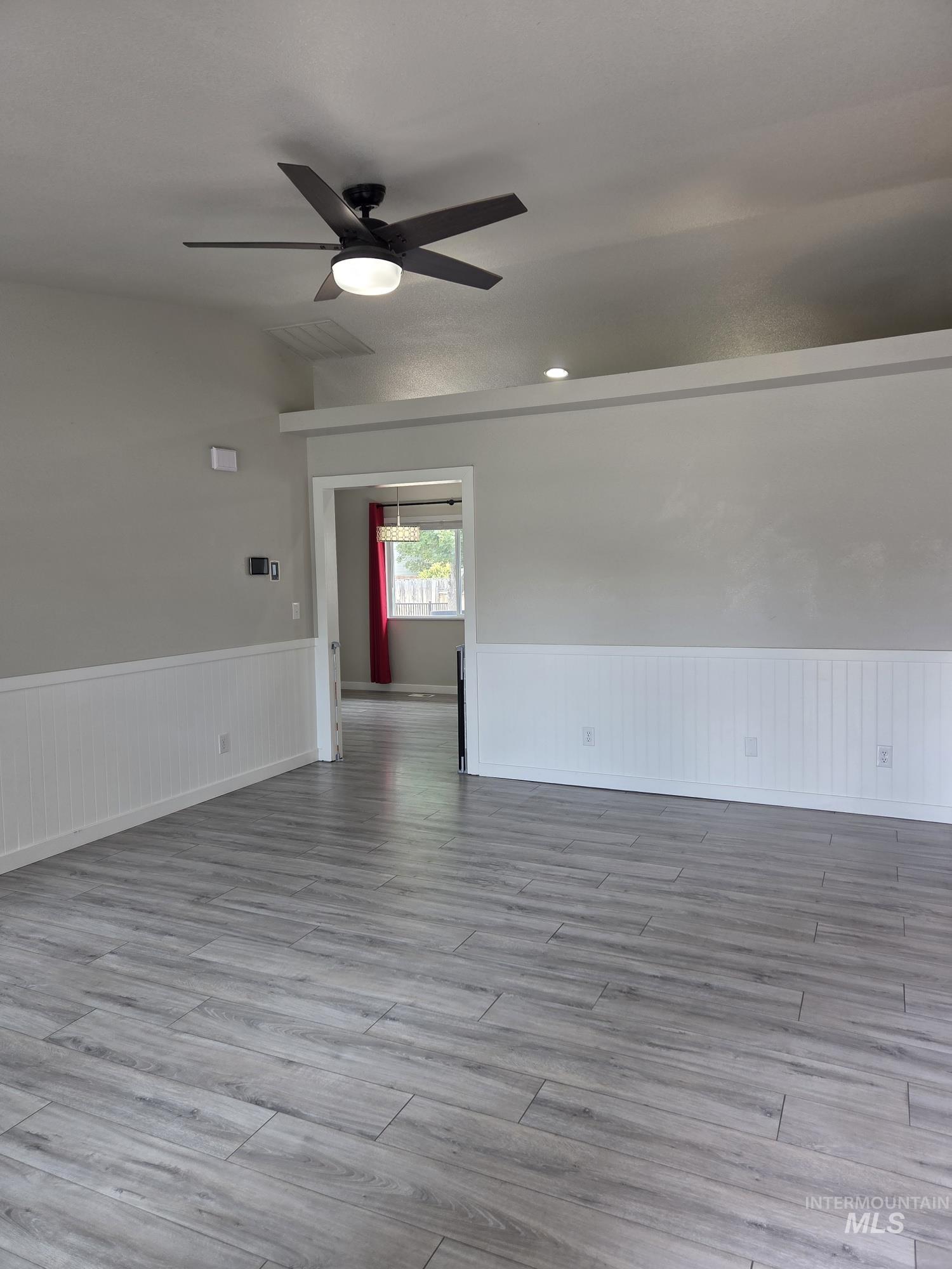 2860 W Sana Clara Dr, Meridian, Idaho 83642, 3 Bedrooms, 2 Bathrooms, Residential For Sale, Price $445,000,MLS 98992129