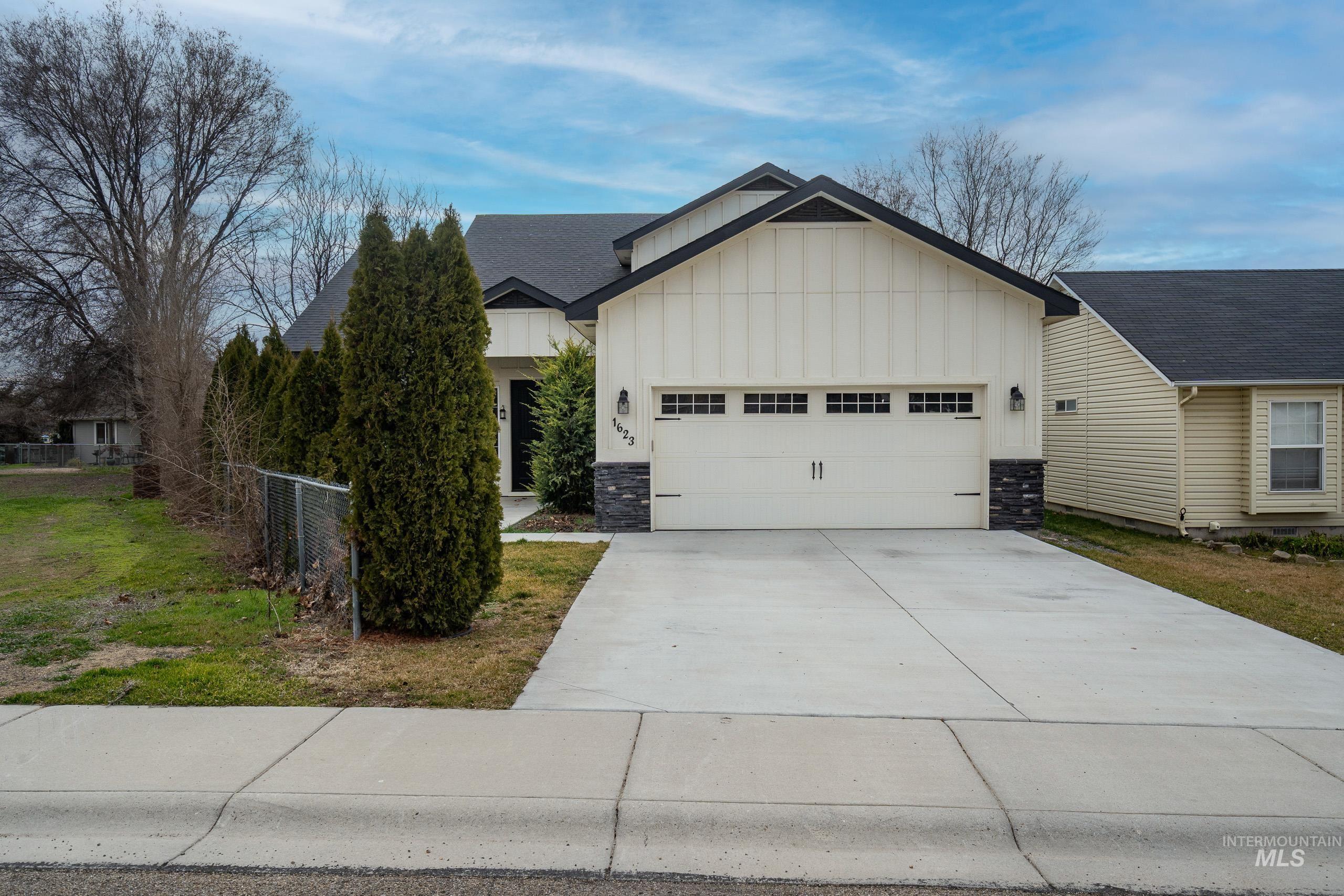 1623 W Young Ave, Nampa, Idaho 83651, 4 Bedrooms, 2.5 Bathrooms, Residential For Sale, Price $485,000,MLS 98992131