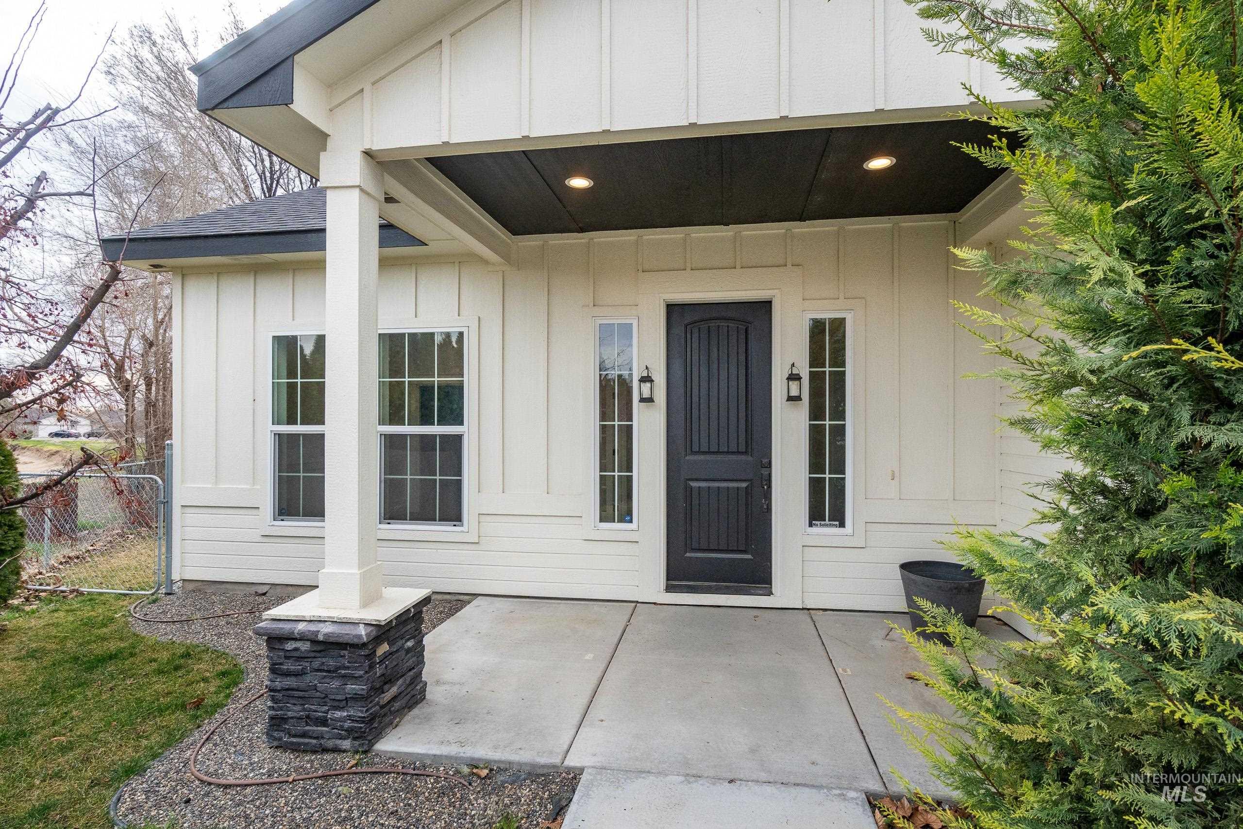 1623 W Young Ave, Nampa, Idaho 83651, 4 Bedrooms, 2.5 Bathrooms, Residential For Sale, Price $485,000,MLS 98992131
