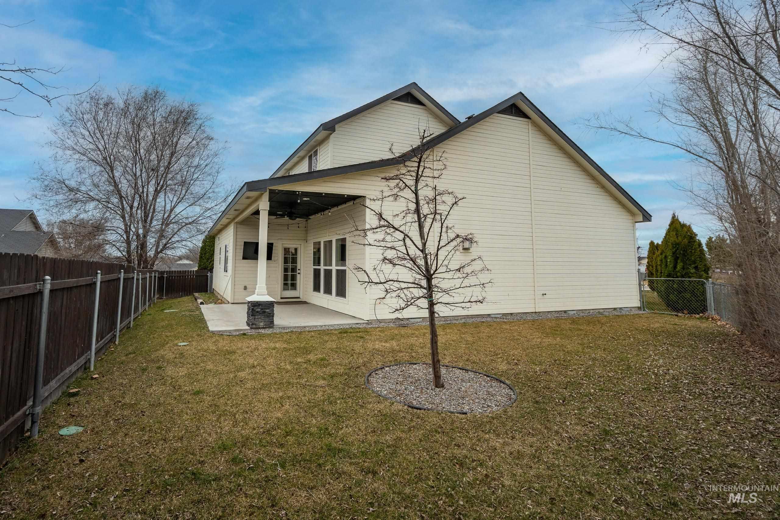 1623 W Young Ave, Nampa, Idaho 83651, 4 Bedrooms, 2.5 Bathrooms, Residential For Sale, Price $485,000,MLS 98992131