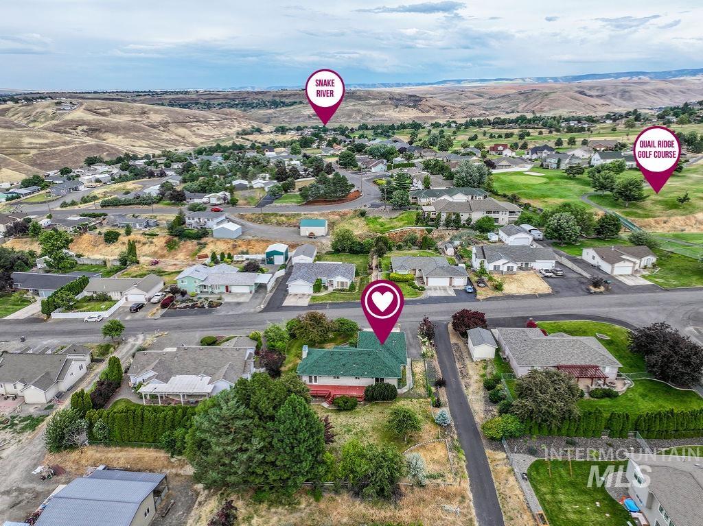 2242 Chukar Ln., Clarkston, Washington 99403, 3 Bedrooms, 2 Bathrooms, Residential For Sale, Price $380,000,MLS 98992132