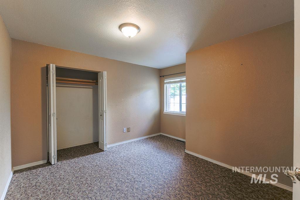2242 Chukar Ln., Clarkston, Washington 99403, 3 Bedrooms, 2 Bathrooms, Residential For Sale, Price $380,000,MLS 98992132