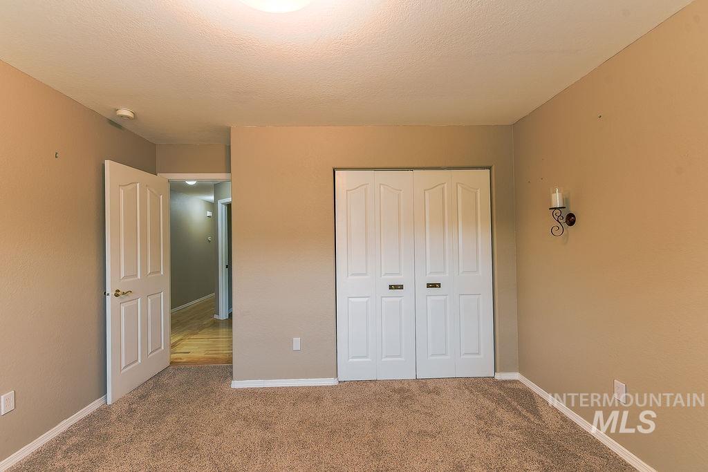 2242 Chukar Ln., Clarkston, Washington 99403, 3 Bedrooms, 2 Bathrooms, Residential For Sale, Price $380,000,MLS 98992132