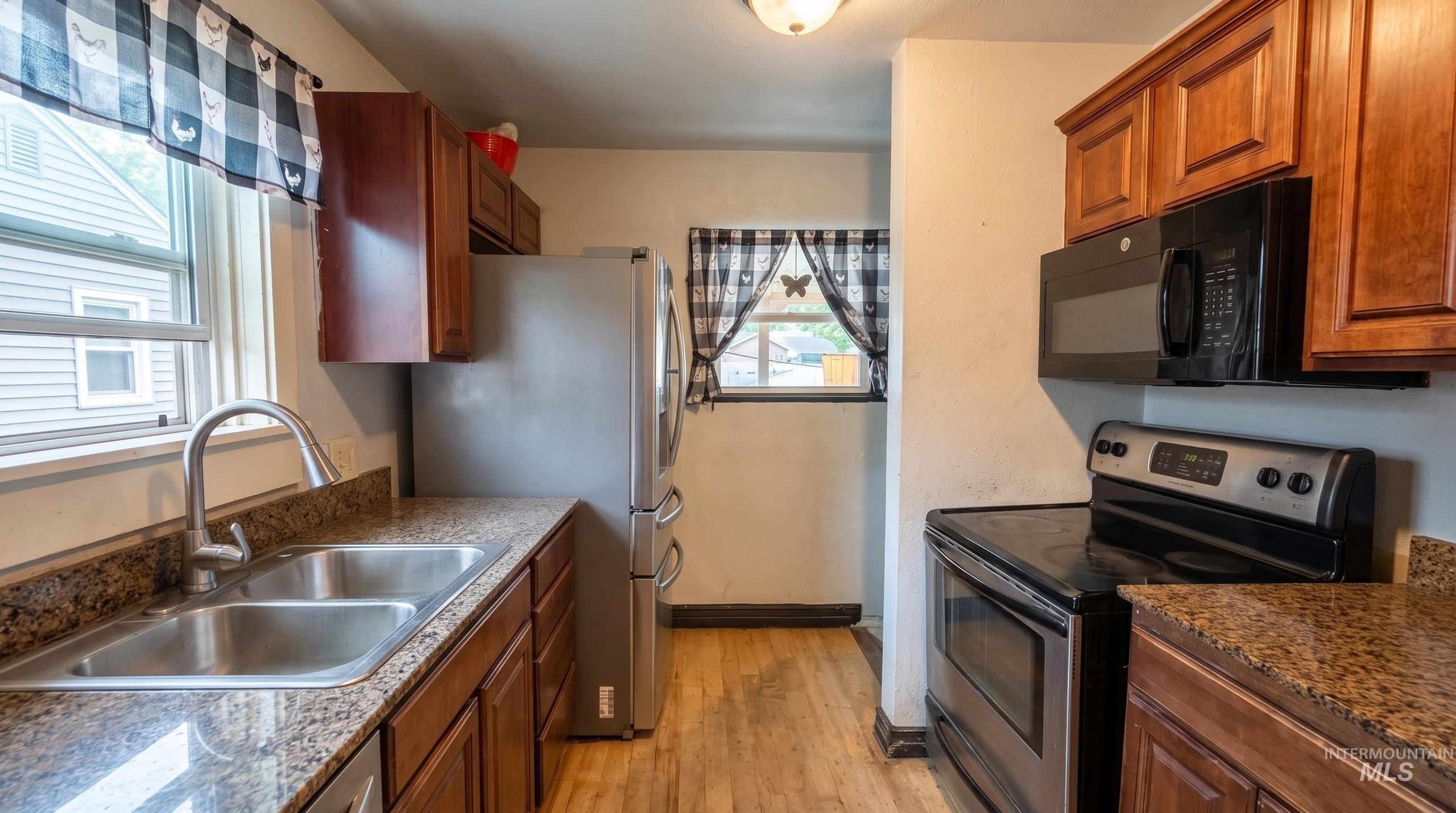 611 16th Ave North, Nampa, Idaho 83687, 4 Bedrooms, 2 Bathrooms, Residential For Sale, Price $330,000,MLS 98992134