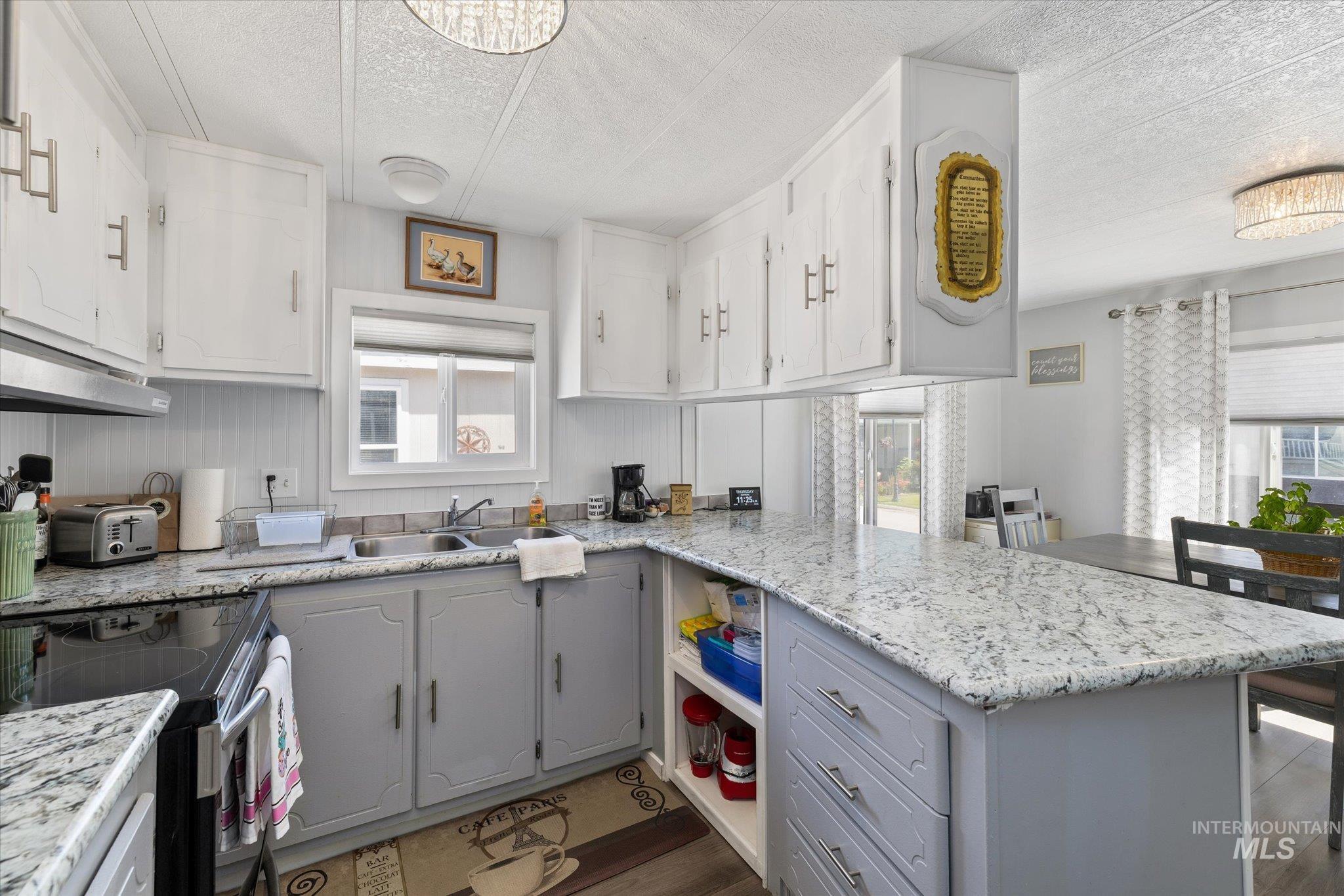 5573 Fairfax Ln, Boise, Idaho 83714, 2 Bedrooms, 1 Bathroom, Residential For Sale, Price $90,000,MLS 98992138