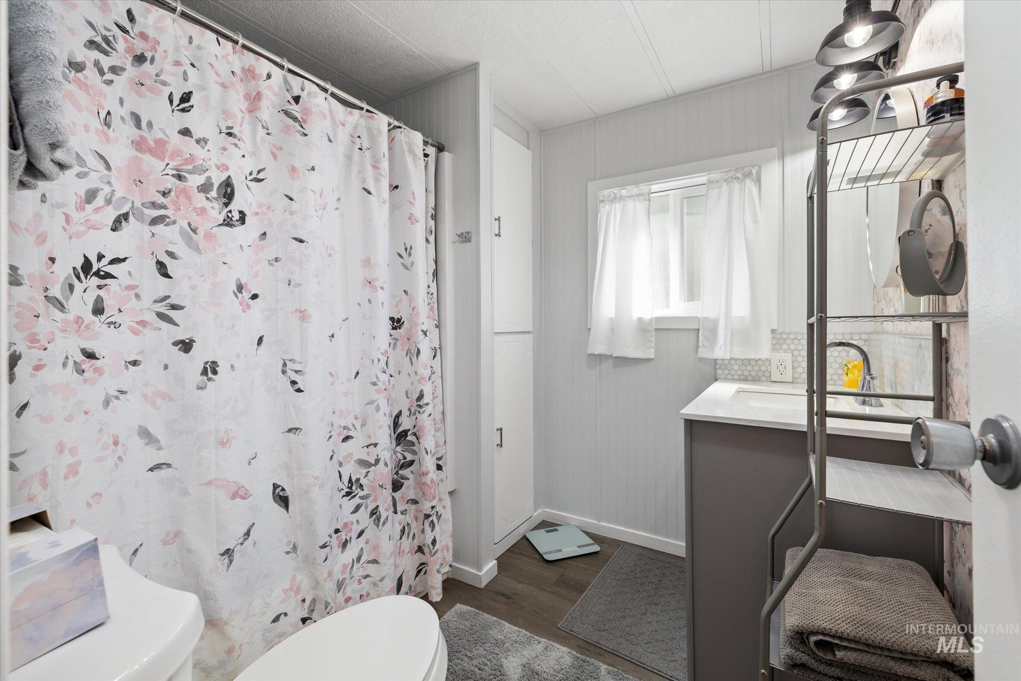 5573 Fairfax Ln, Boise, Idaho 83714, 2 Bedrooms, 1 Bathroom, Residential For Sale, Price $90,000,MLS 98992138