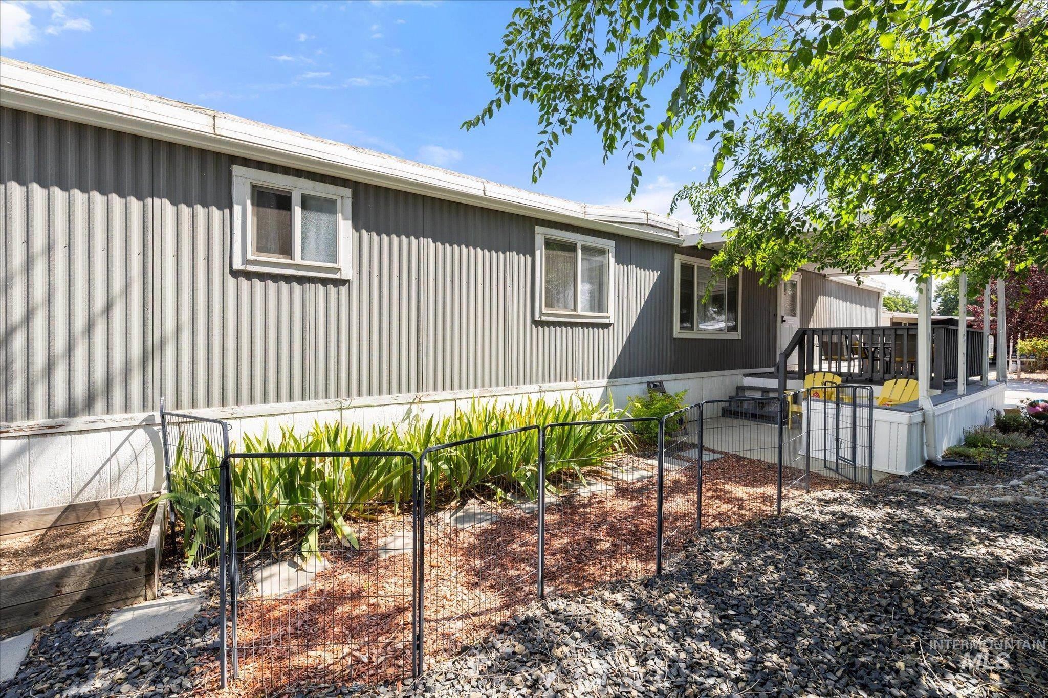 5573 Fairfax Ln, Boise, Idaho 83714, 2 Bedrooms, 1 Bathroom, Residential For Sale, Price $90,000,MLS 98992138