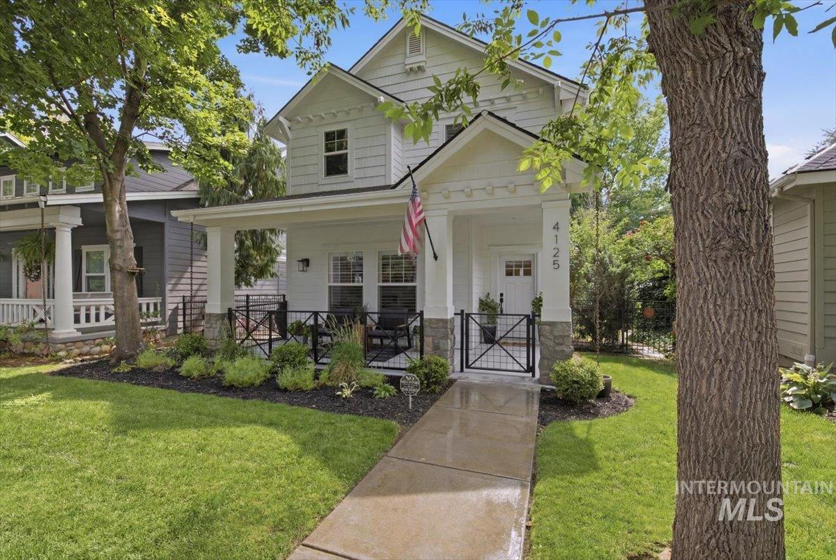 4125 E Barber Station Way, Boise, Hawaii 83716, 3 Bedrooms, 2.5 Bathrooms, Residential For Sale, Price $868,000,MLS 98992139
