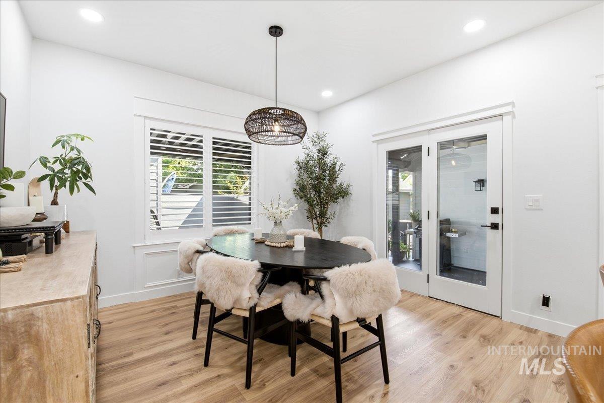 4125 E Barber Station Way, Boise, Hawaii 83716, 3 Bedrooms, 2.5 Bathrooms, Residential For Sale, Price $868,000,MLS 98992139