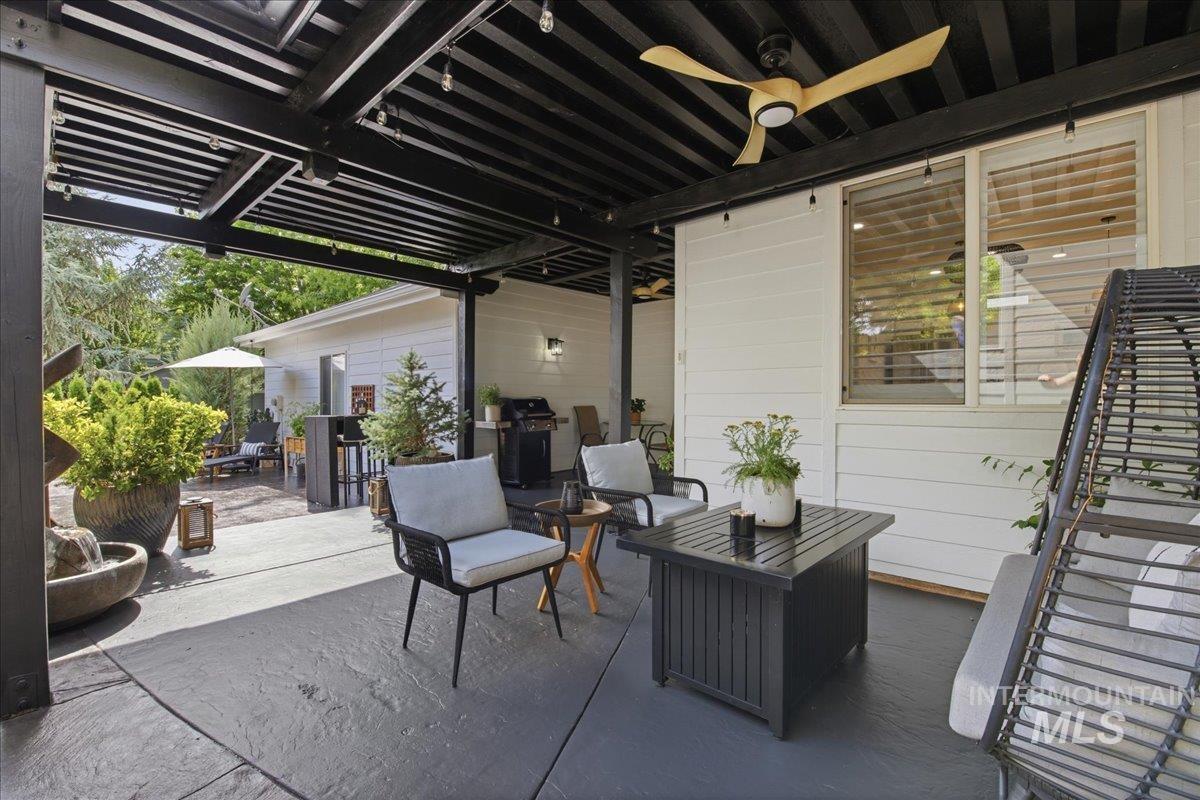 4125 E Barber Station Way, Boise, Hawaii 83716, 3 Bedrooms, 2.5 Bathrooms, Residential For Sale, Price $868,000,MLS 98992139