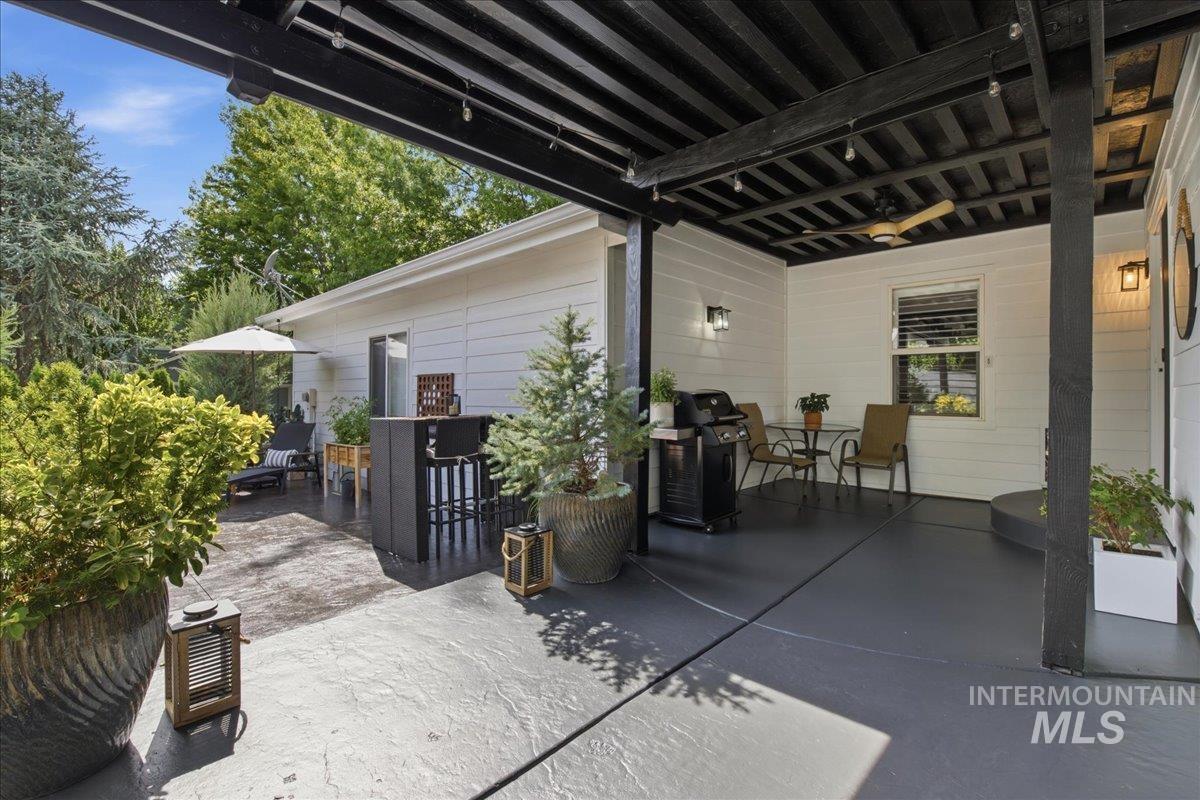 4125 E Barber Station Way, Boise, Hawaii 83716, 3 Bedrooms, 2.5 Bathrooms, Residential For Sale, Price $868,000,MLS 98992139