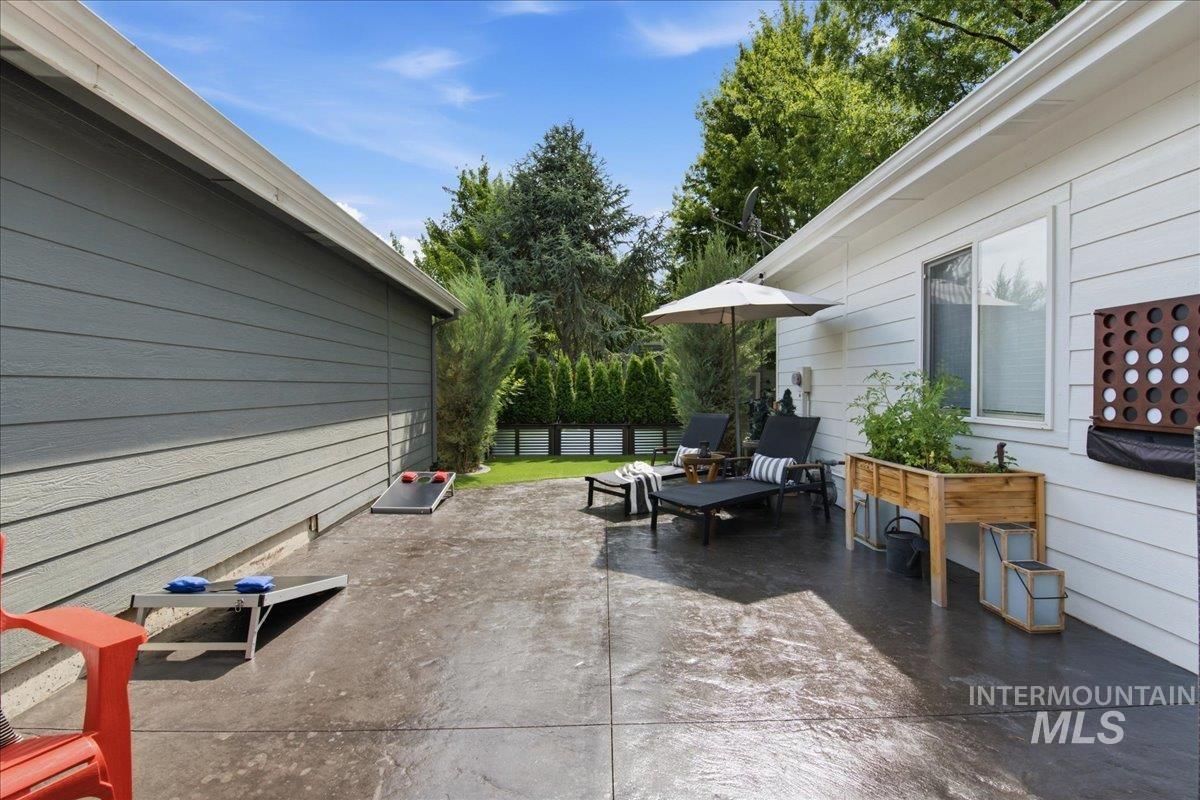 4125 E Barber Station Way, Boise, Hawaii 83716, 3 Bedrooms, 2.5 Bathrooms, Residential For Sale, Price $868,000,MLS 98992139