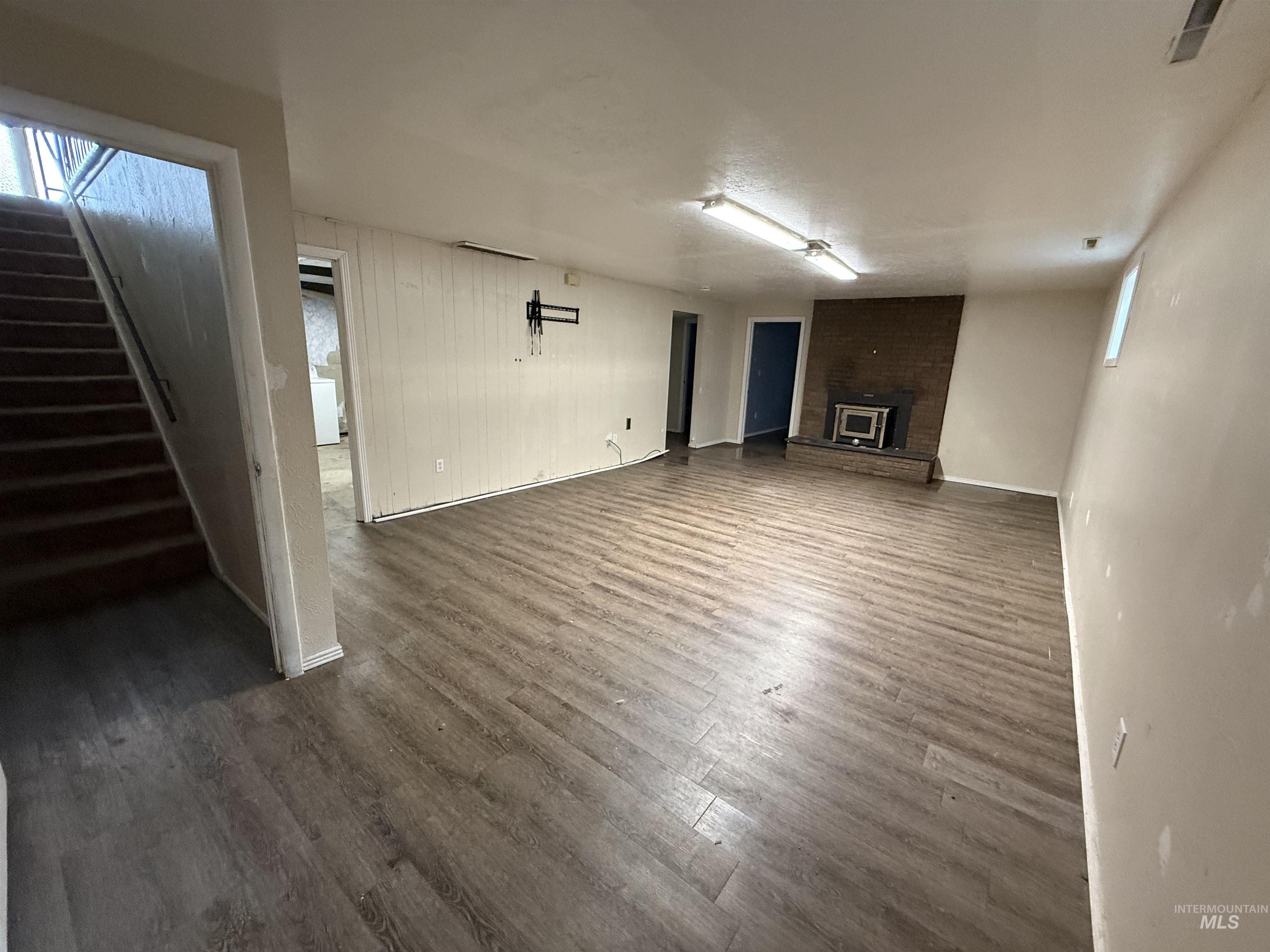 1904 NW 8th St, Meridian, Idaho 83646, 5 Bedrooms, 2 Bathrooms, Residential For Sale, Price $440,000,MLS 98992140