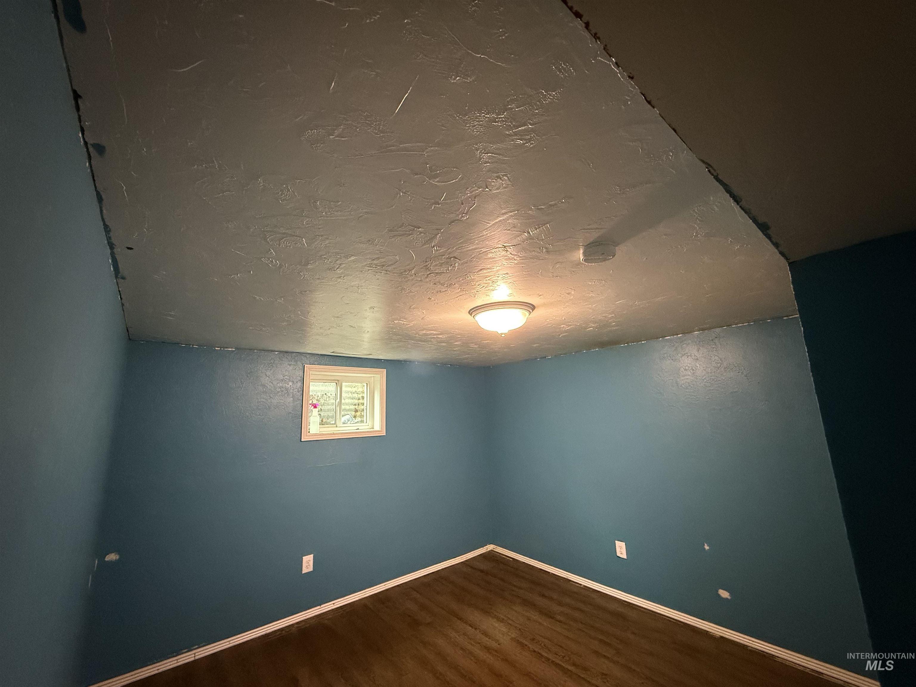 1904 NW 8th St, Meridian, Idaho 83646, 5 Bedrooms, 2 Bathrooms, Residential For Sale, Price $440,000,MLS 98992140