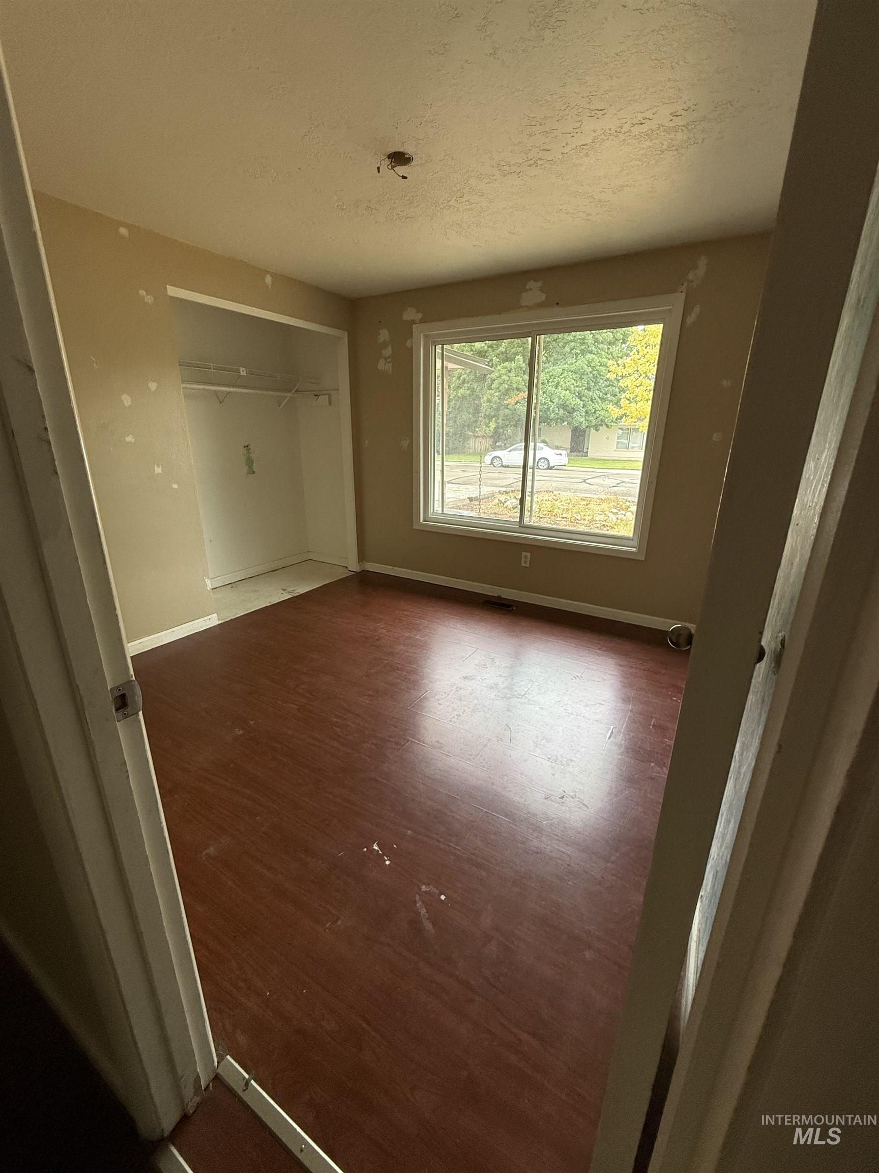 1904 NW 8th St, Meridian, Idaho 83646, 5 Bedrooms, 2 Bathrooms, Residential For Sale, Price $440,000,MLS 98992140