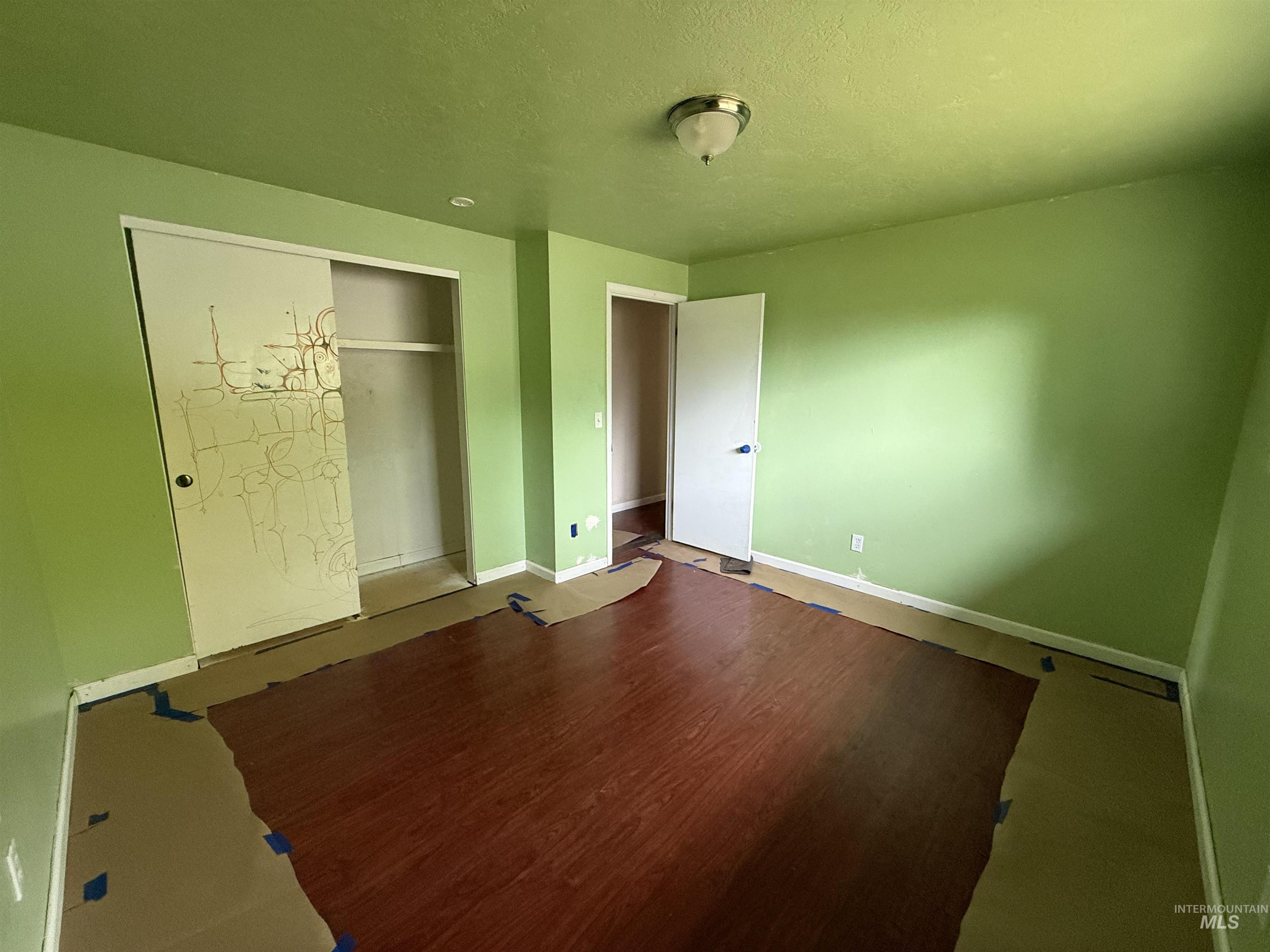 1904 NW 8th St, Meridian, Idaho 83646, 5 Bedrooms, 2 Bathrooms, Residential For Sale, Price $440,000,MLS 98992140