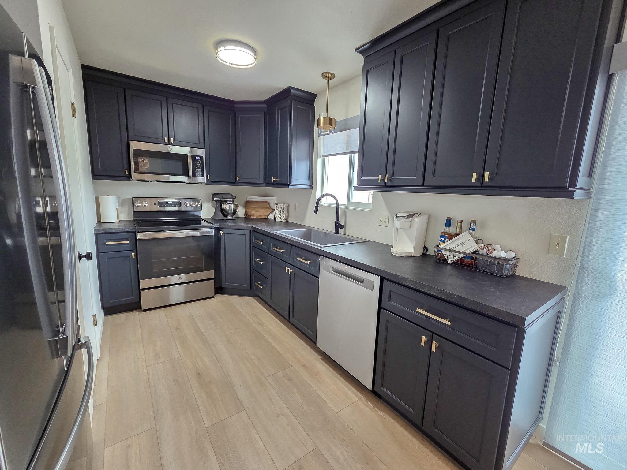 3129 8th Street C, Lewiston, Idaho 83501, 2 Bedrooms, 1.5 Bathrooms, Residential For Sale, Price $239,900,MLS 98992141
