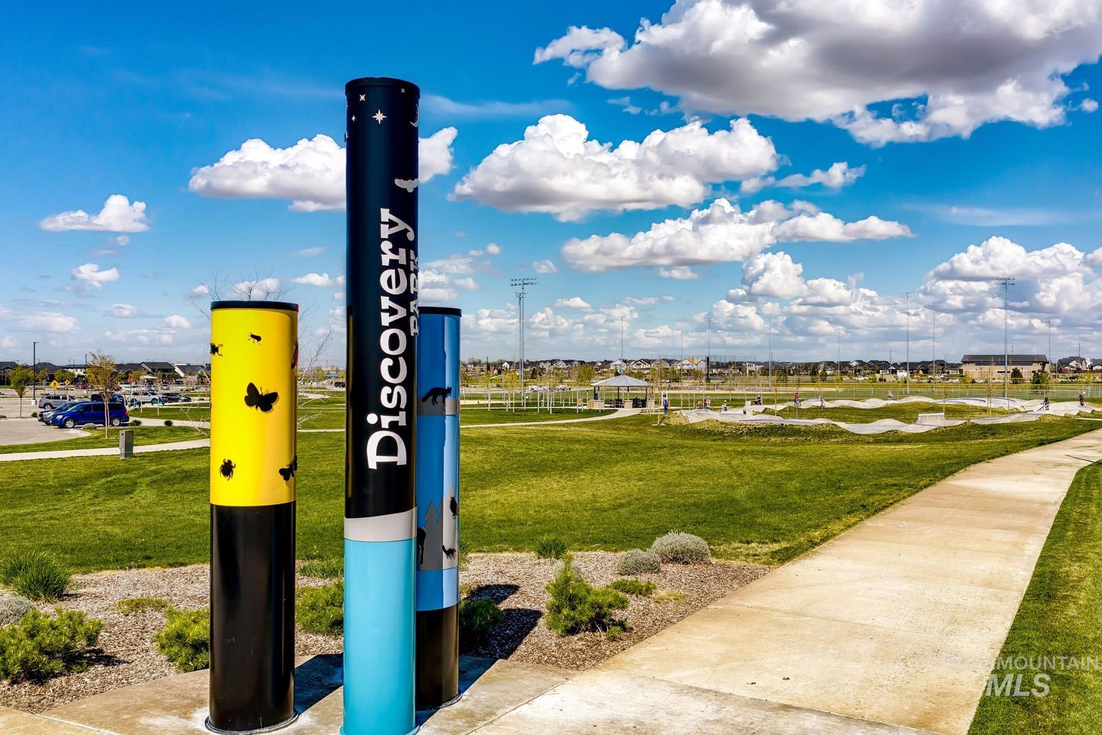 2960 E Mardia St, Meridian, Idaho 83642, 3 Bedrooms, 3.5 Bathrooms, Residential For Sale, Price $906,100,MLS 98992144