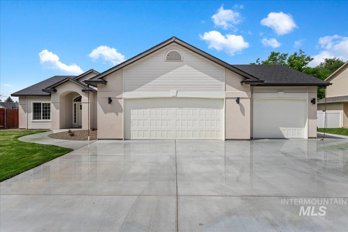 2800 Ohio Ave, Nampa, Idaho 83686, 3 Bedrooms, 2 Bathrooms, Residential For Sale, Price $489,900,MLS 98992149