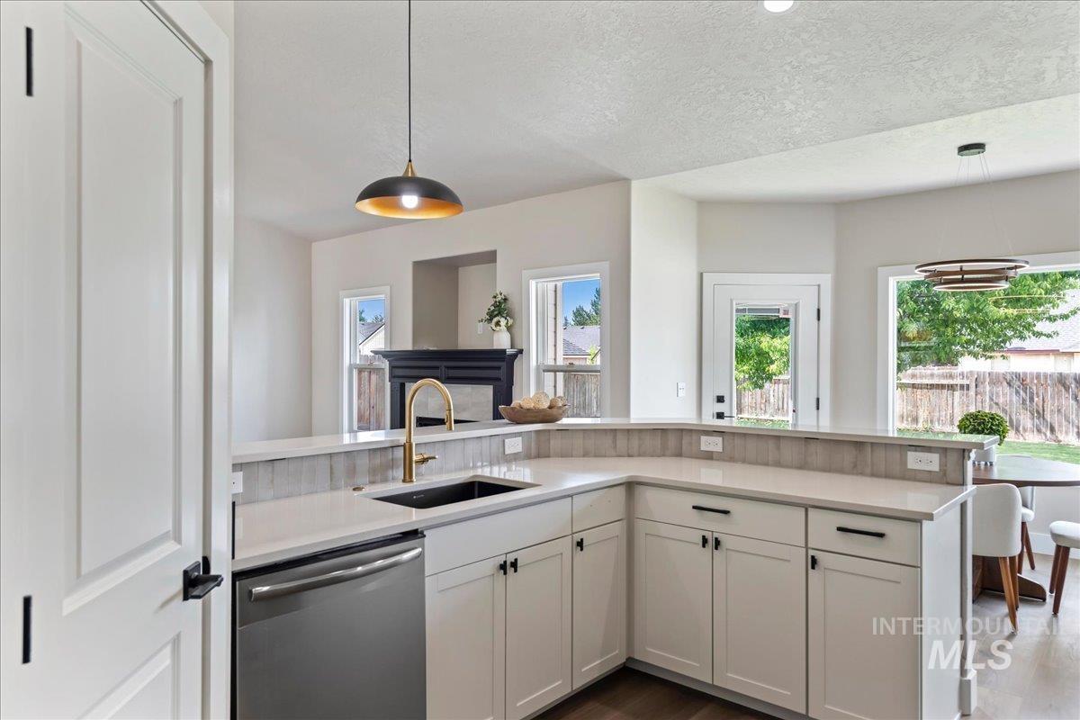 2800 Ohio Ave, Nampa, Idaho 83686, 3 Bedrooms, 2 Bathrooms, Residential For Sale, Price $489,900,MLS 98992149