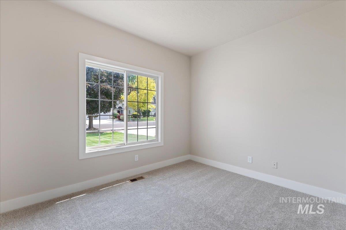 2800 Ohio Ave, Nampa, Idaho 83686, 3 Bedrooms, 2 Bathrooms, Residential For Sale, Price $489,900,MLS 98992149
