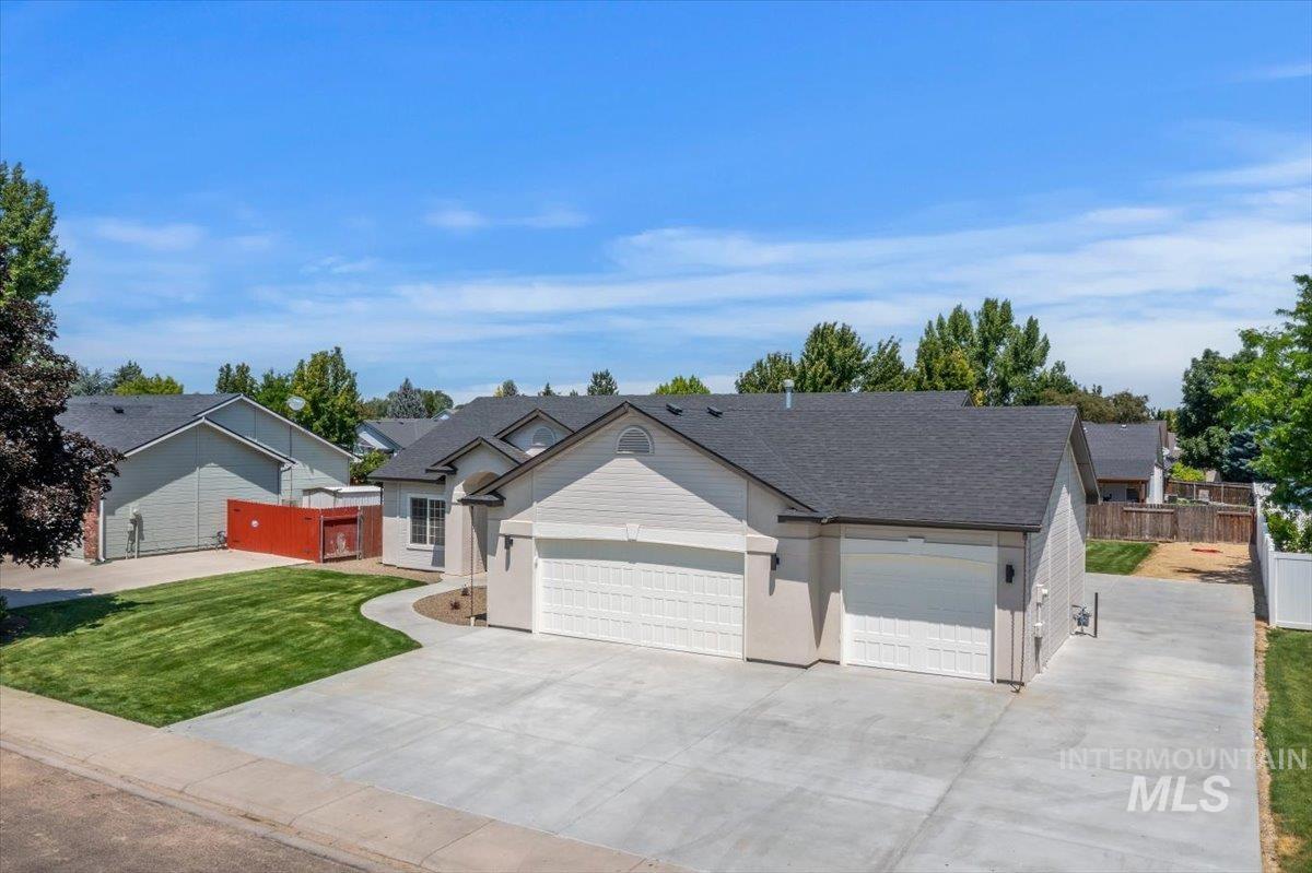2800 Ohio Ave, Nampa, Idaho 83686, 3 Bedrooms, 2 Bathrooms, Residential For Sale, Price $489,900,MLS 98992149