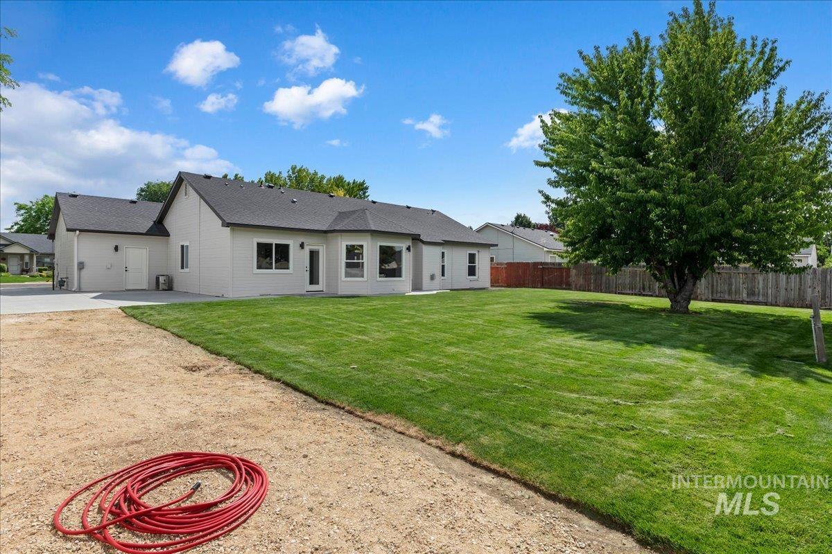 2800 Ohio Ave, Nampa, Idaho 83686, 3 Bedrooms, 2 Bathrooms, Residential For Sale, Price $489,900,MLS 98992149