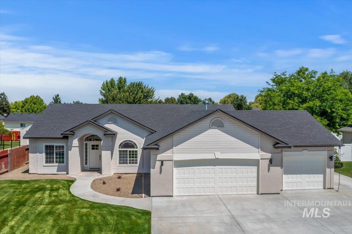 2800 Ohio Ave, Nampa, Idaho 83686, 3 Bedrooms, 2 Bathrooms, Residential For Sale, Price $489,900,MLS 98992149
