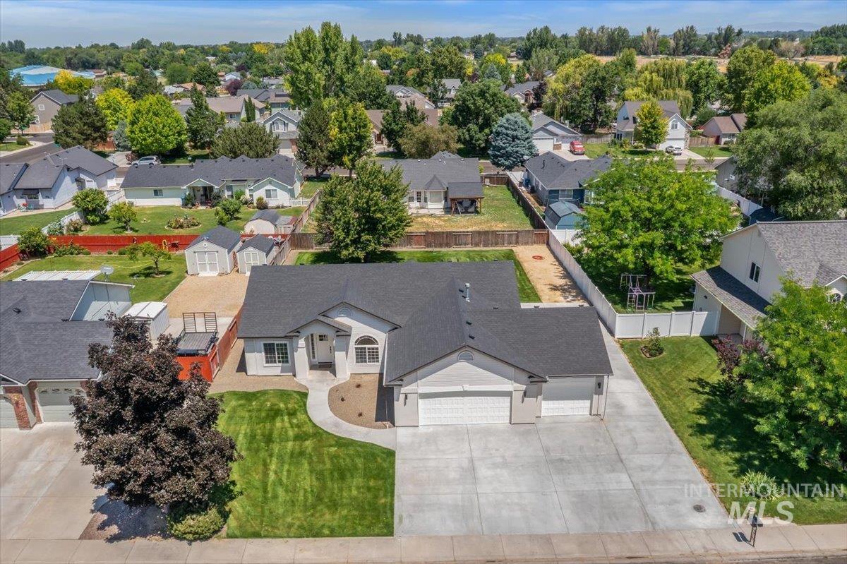2800 Ohio Ave, Nampa, Idaho 83686, 3 Bedrooms, 2 Bathrooms, Residential For Sale, Price $489,900,MLS 98992149