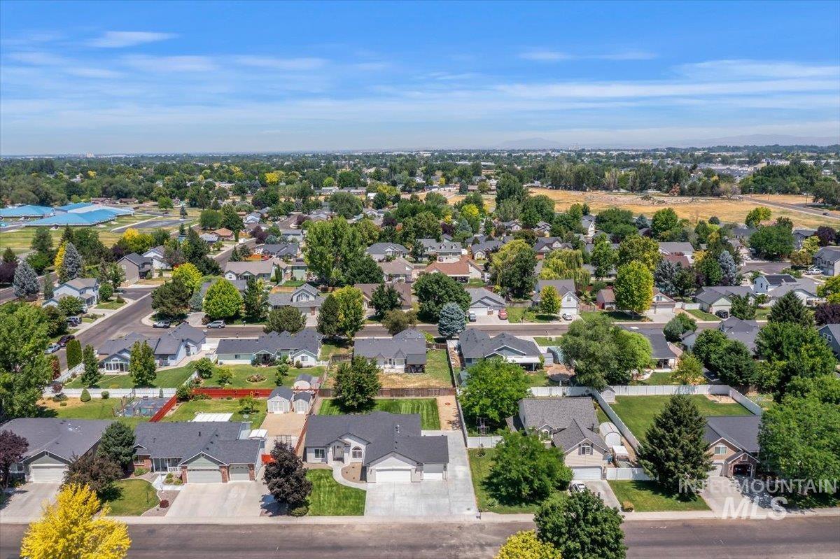 2800 Ohio Ave, Nampa, Idaho 83686, 3 Bedrooms, 2 Bathrooms, Residential For Sale, Price $489,900,MLS 98992149