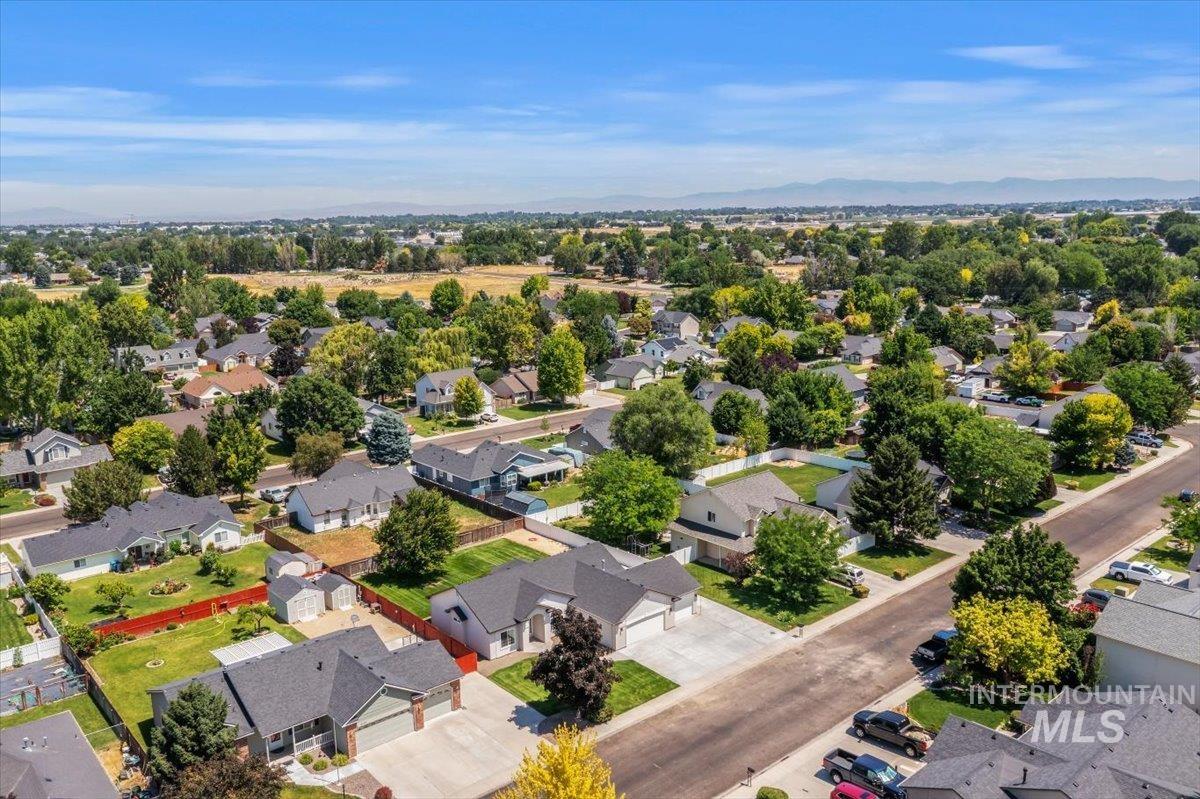 2800 Ohio Ave, Nampa, Idaho 83686, 3 Bedrooms, 2 Bathrooms, Residential For Sale, Price $489,900,MLS 98992149