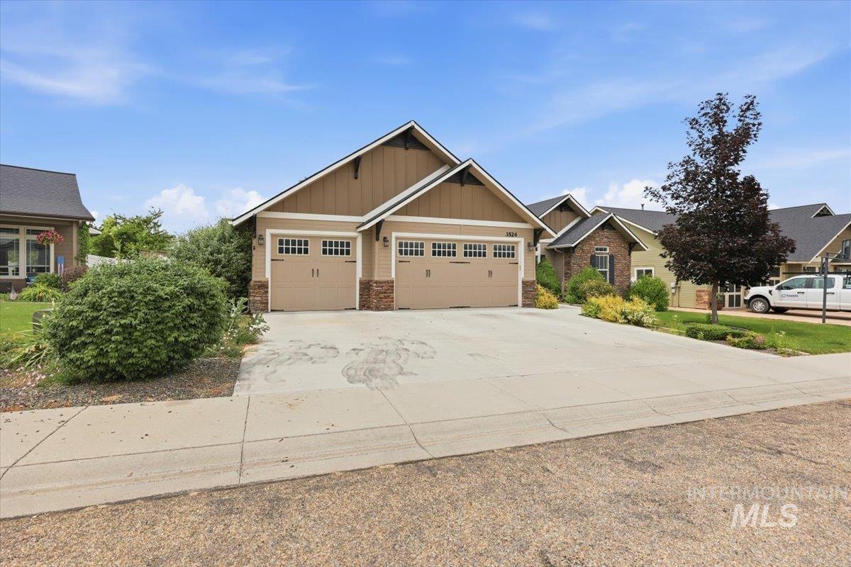 3524 Catalina Ave., Caldwell, Idaho 83605, 4 Bedrooms, 3 Bathrooms, Residential For Sale, Price $465,000,MLS 98992152