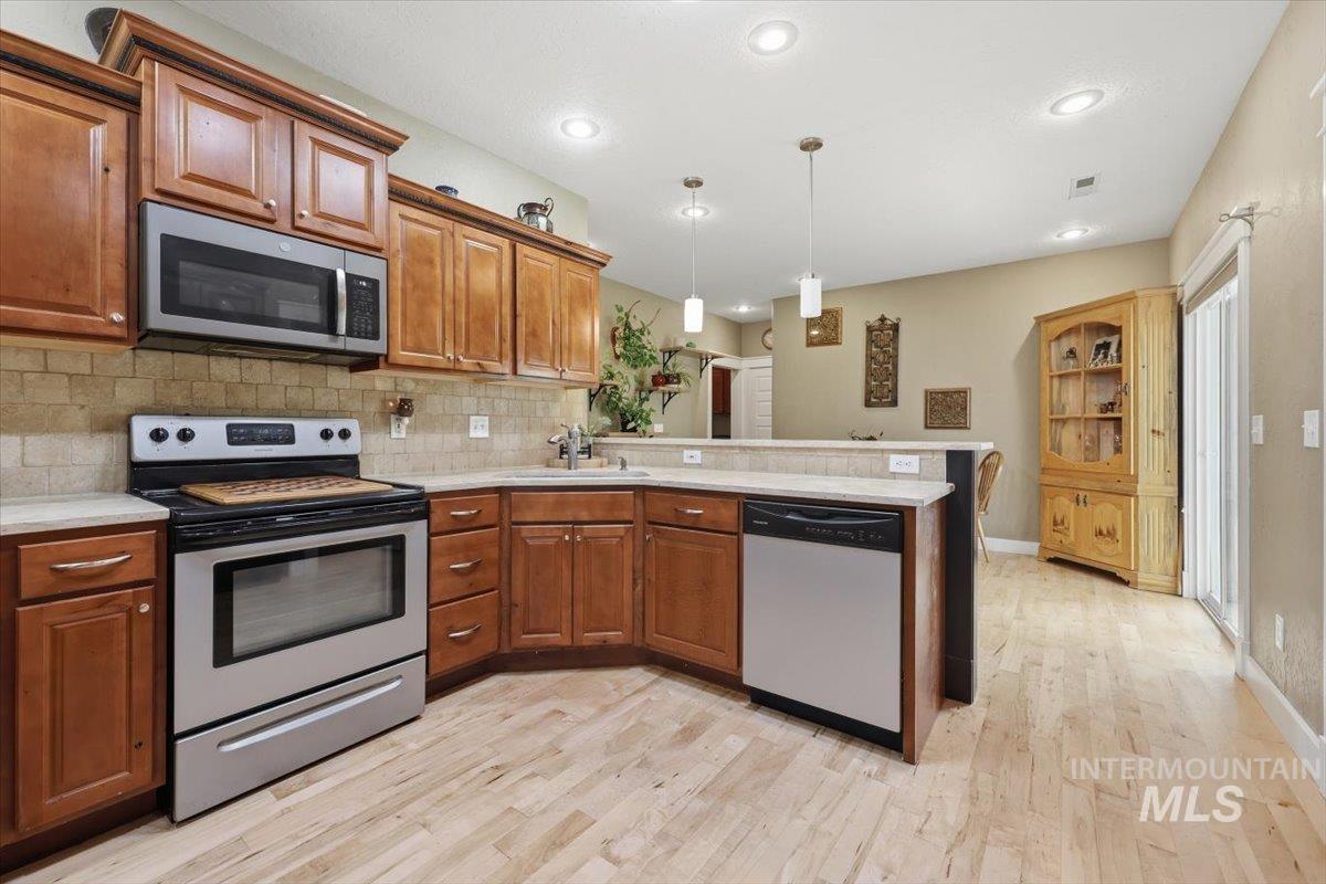 3524 Catalina Ave., Caldwell, Idaho 83605, 4 Bedrooms, 3 Bathrooms, Residential For Sale, Price $465,000,MLS 98992152
