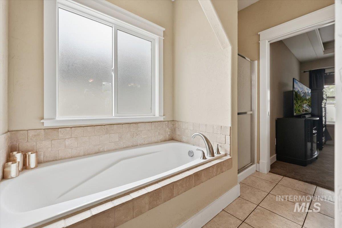 3524 Catalina Ave., Caldwell, Idaho 83605, 4 Bedrooms, 3 Bathrooms, Residential For Sale, Price $465,000,MLS 98992152