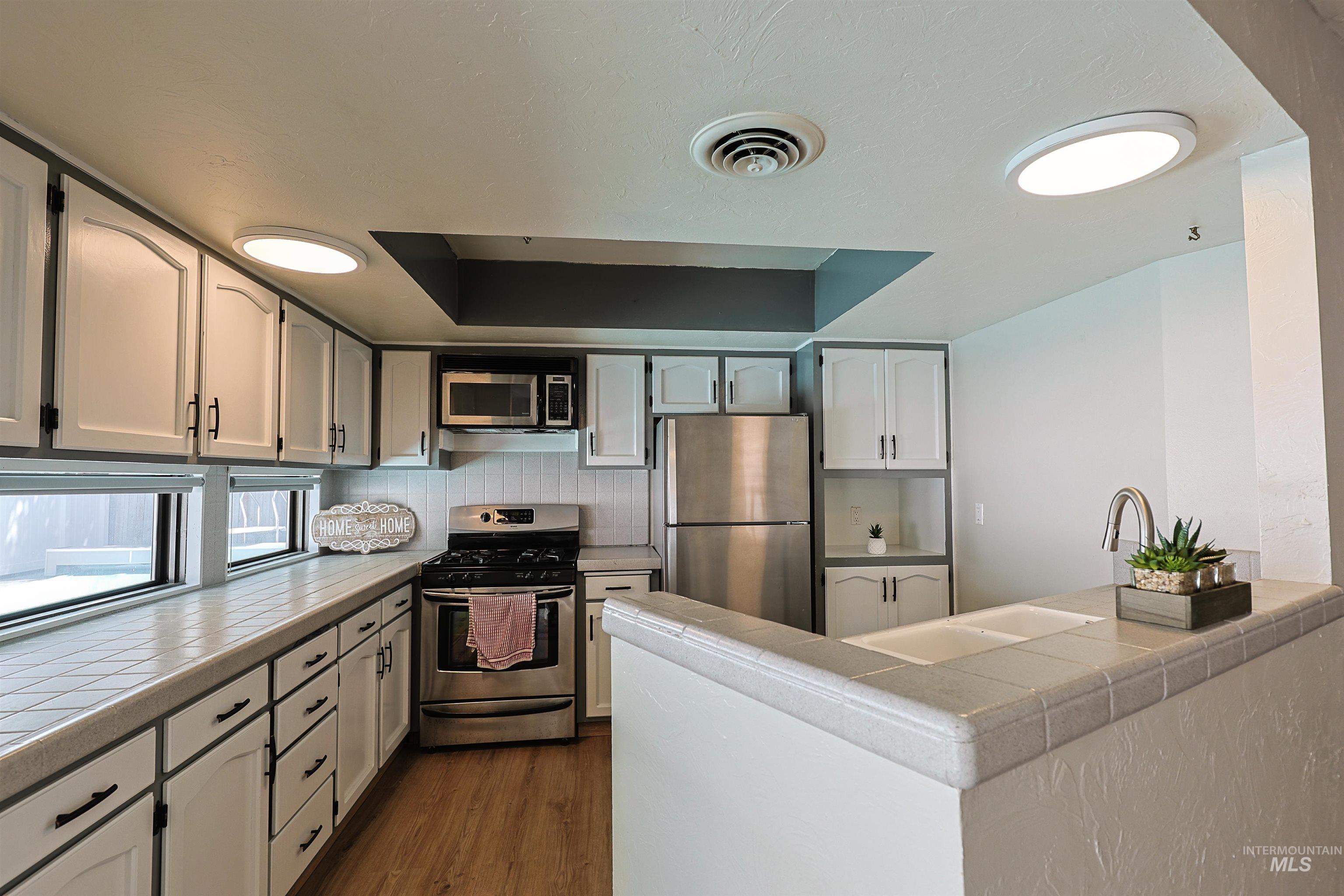 790 Academic Dr., Twin Falls, Idaho 83301, 3 Bedrooms, 2 Bathrooms, Residential For Sale, Price $429,900,MLS 98992155