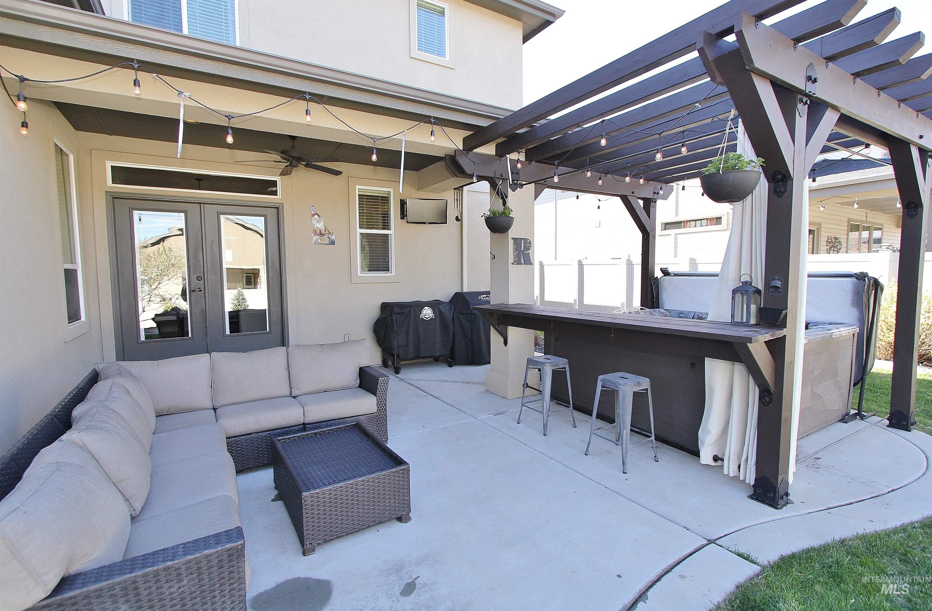 7936 S Desert Ridge Ave, Boise, Idaho 83716, 4 Bedrooms, 2.5 Bathrooms, Residential For Sale, Price $750,000,MLS 98992158